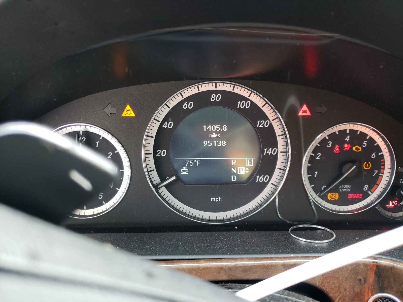 Photo 8 from auction – 2011 MERCEDES-BENZ E 350 4MAT with VIN WDDHF8HB9BA290621