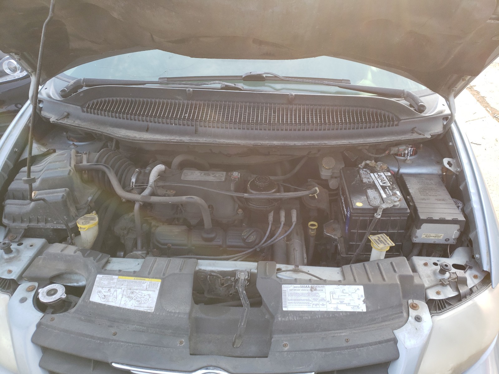 Photo 7 from auction – 2006 CHRYSLER TOWN & COU with VIN 1A4GP45R86B561739