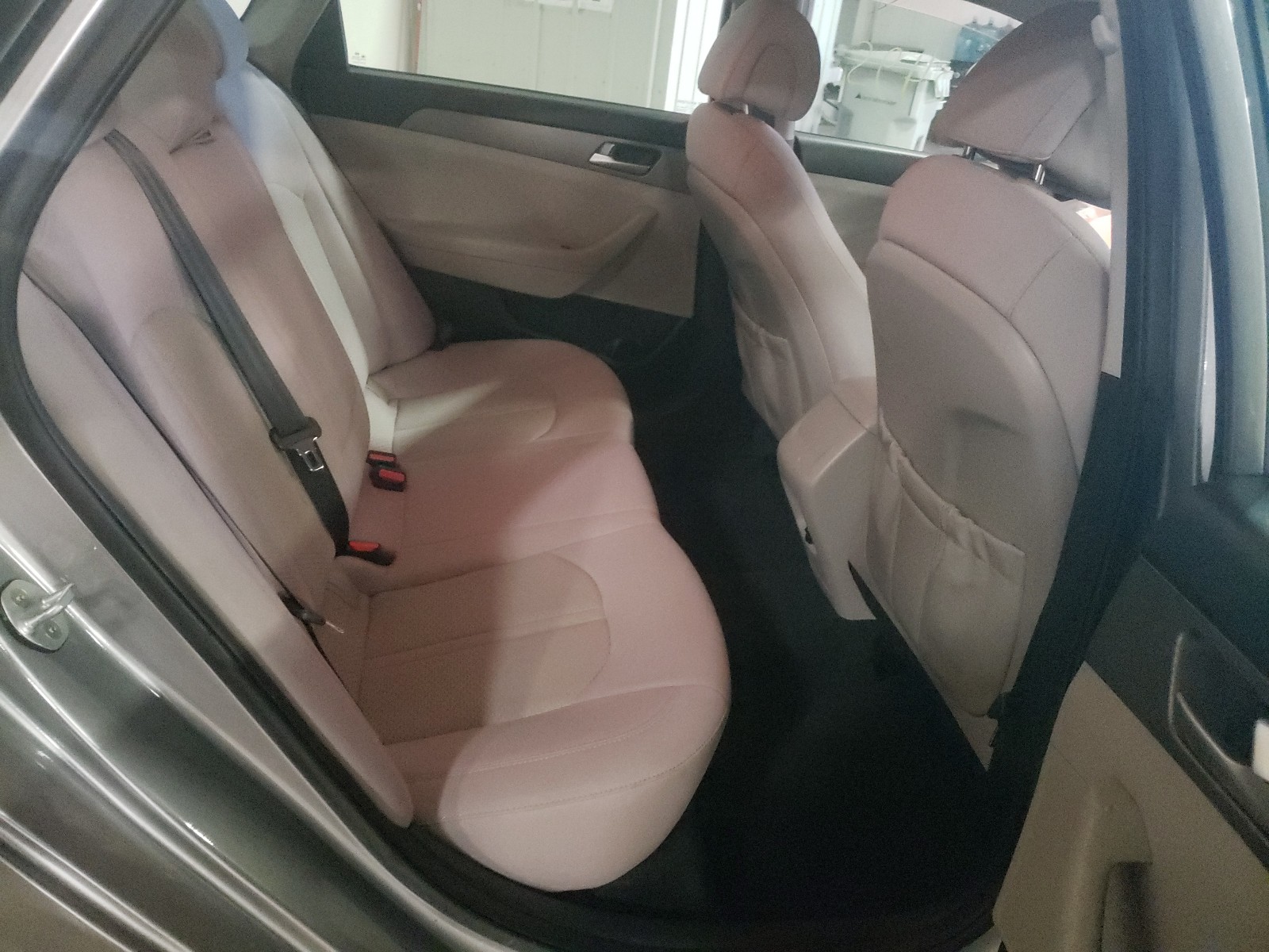 Photo 6 from auction – 2016 HYUNDAI SONATA SE with VIN 5NPE24AF3GH297255