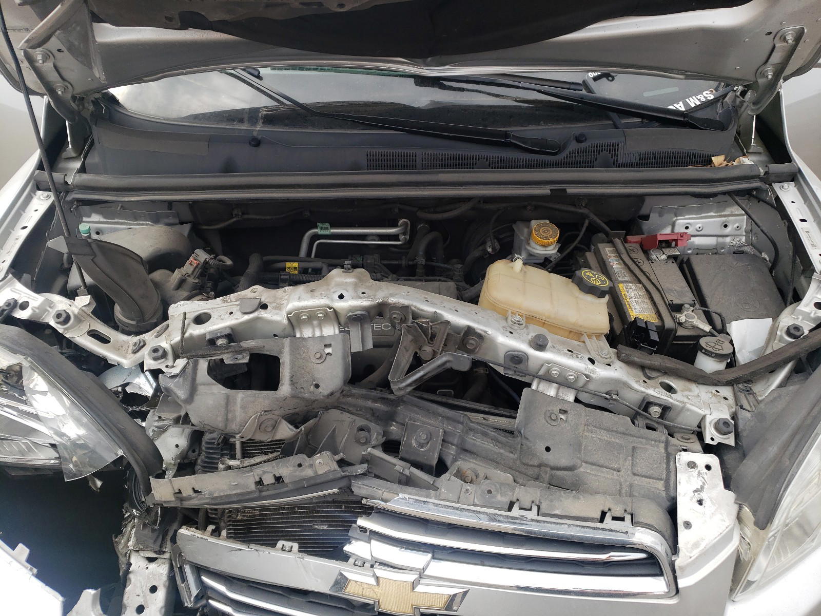 Photo 7 from auction – 2016 CHEVROLET TRAX LS with VIN 3GNCJKSBXGL274847