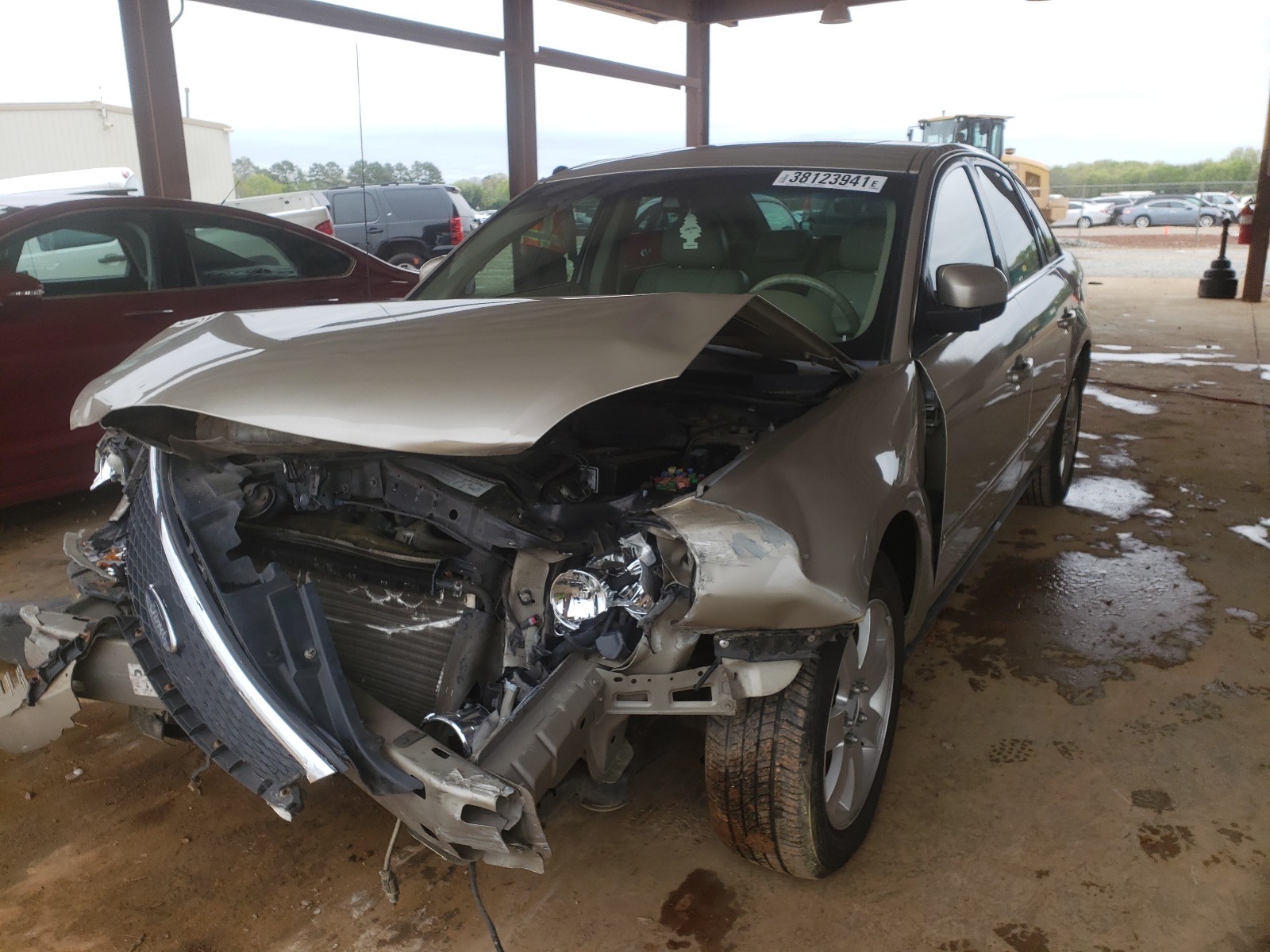 Zdjęcie 2 z aukcji – 2005 FORD FIVE HUNDR z VIN 1FAFP24105G182016