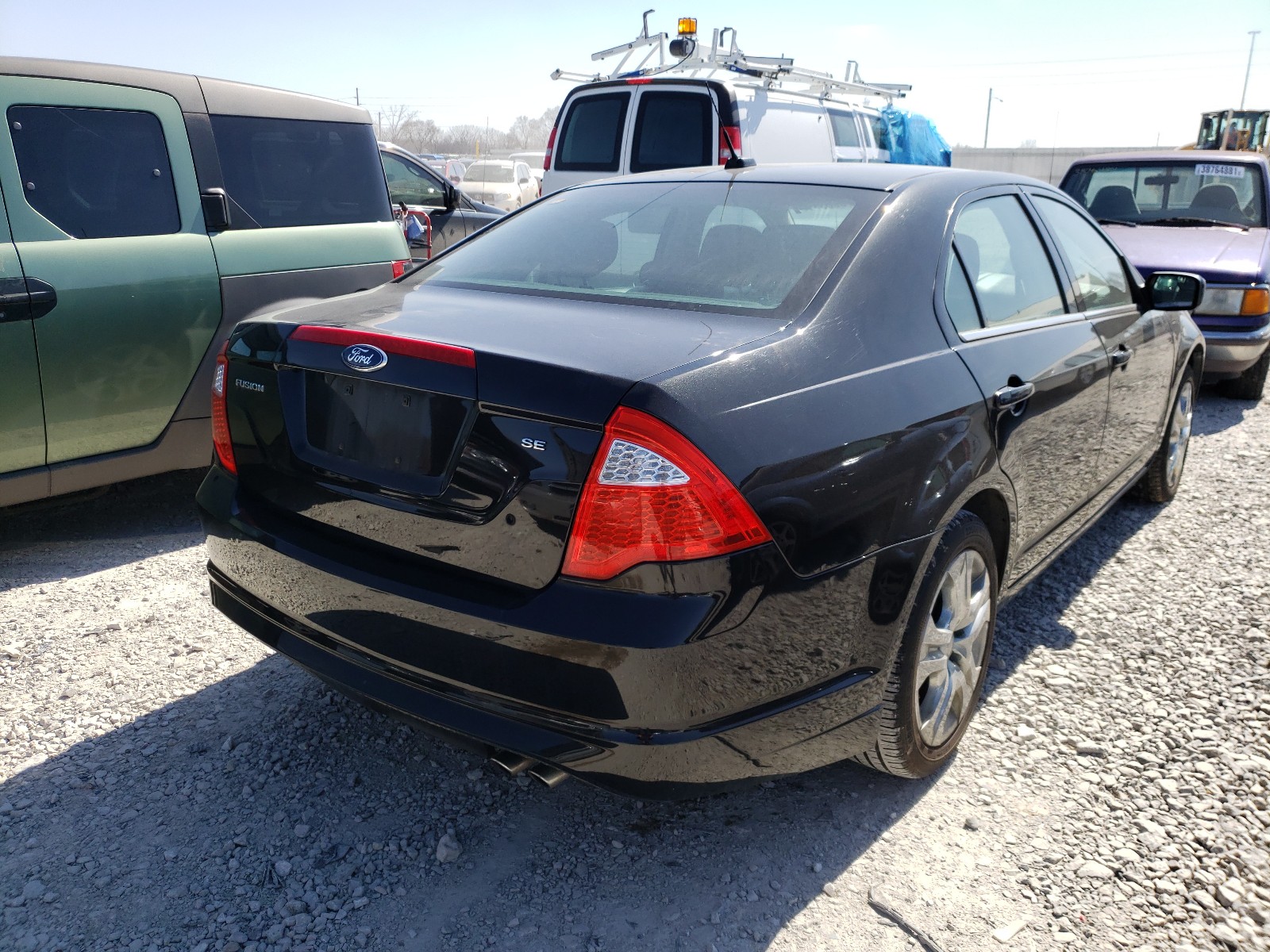 Photo 4 from auction – 2011 FORD FUSION SE with VIN 3FAHP0HA1BR267684