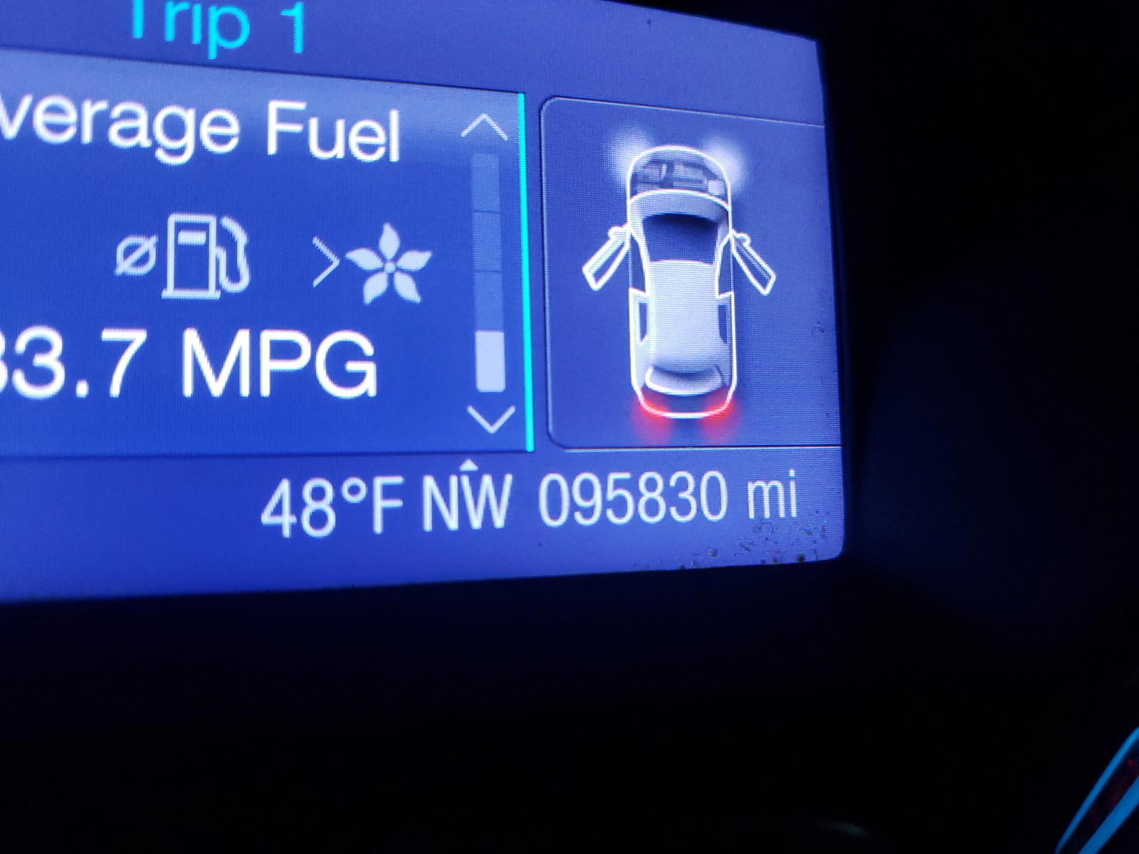 Photo 8 from auction – 2013 FORD FOCUS SE with VIN 1FADP3F24DL243022