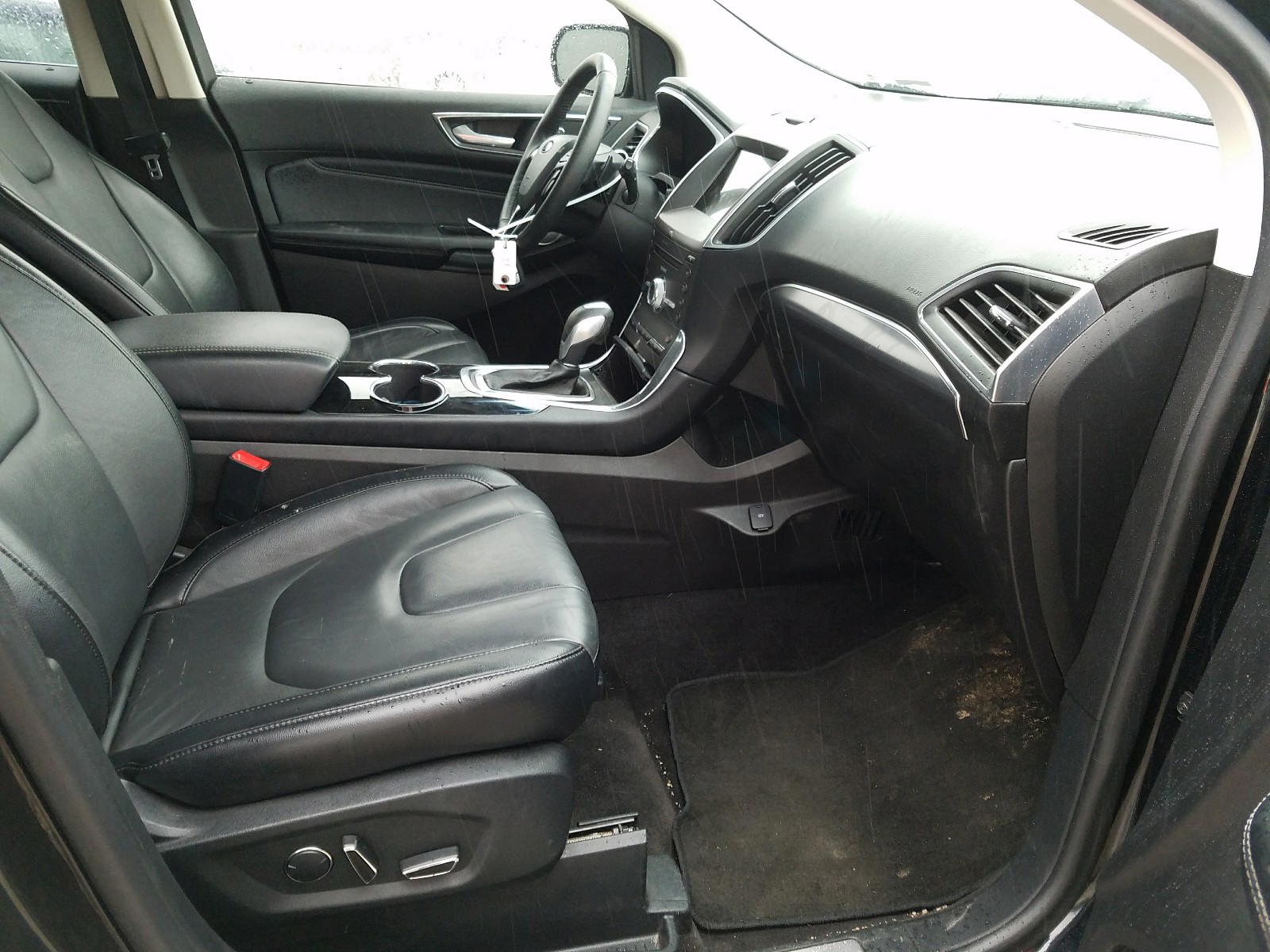 Photo 5 from auction – 2017 FORD EDGE TITAN with VIN 2FMPK4K92HBC13288