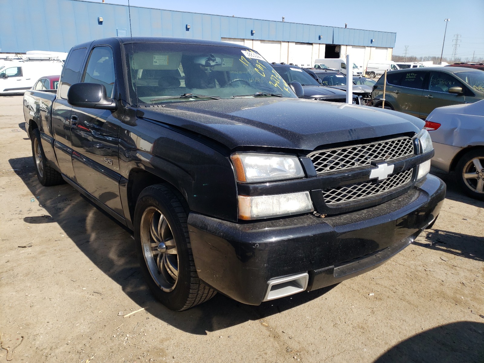 CHEVROLET SILVERADO 2004 z numerem VIN 2GCEK19N241143370 - Zdjęcie z aukcji