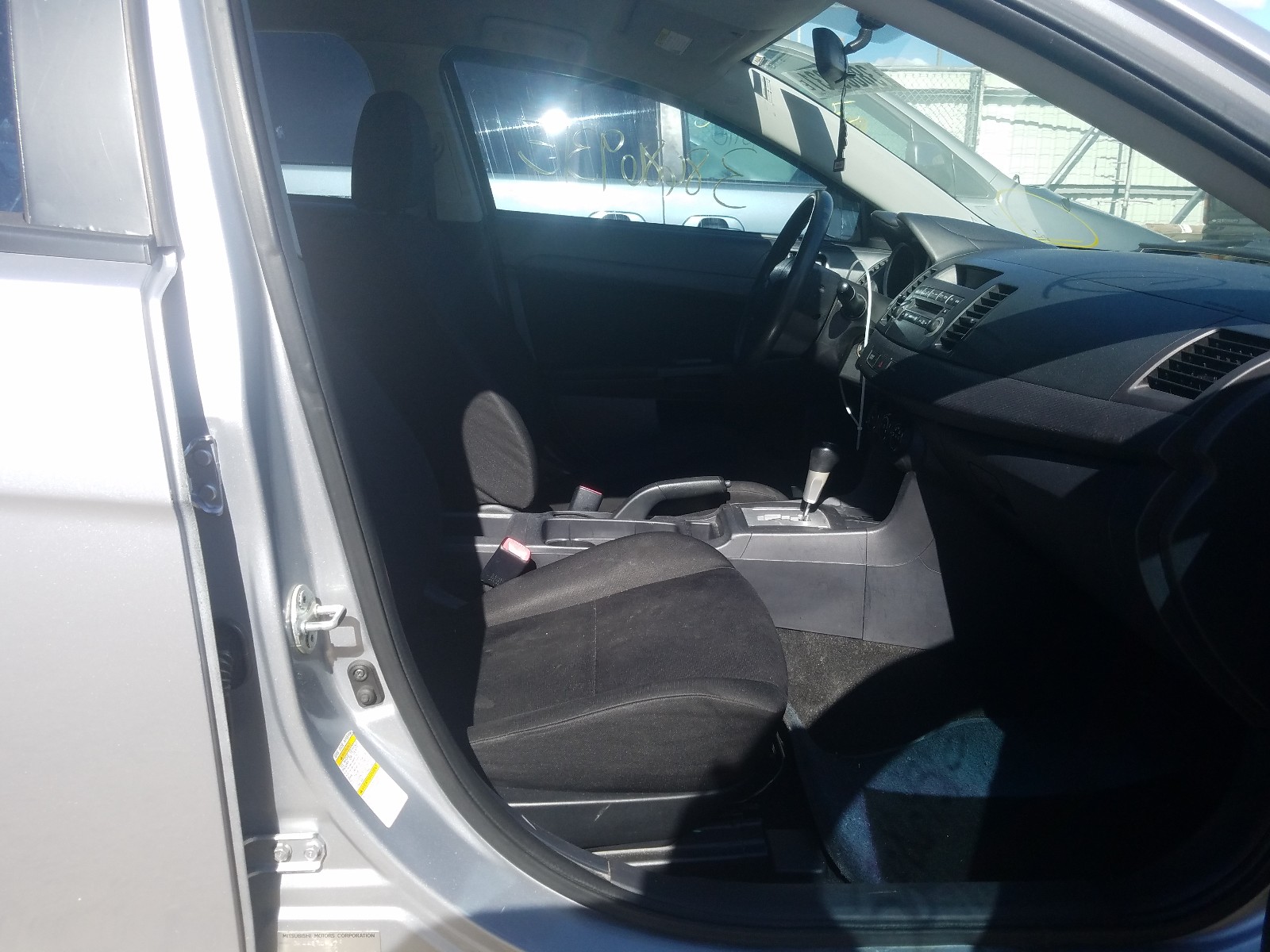 Photo 5 from auction – 2008 MITSUBISHI LANCER DE with VIN JA3AU16U98U020632