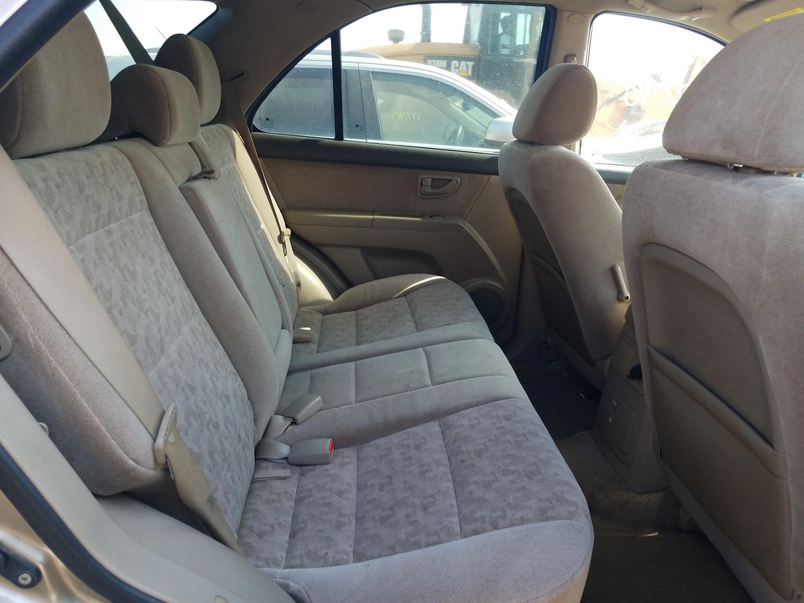 Photo 6 from auction – 2008 KIA SORENTO EX with VIN KNDJD735185860433