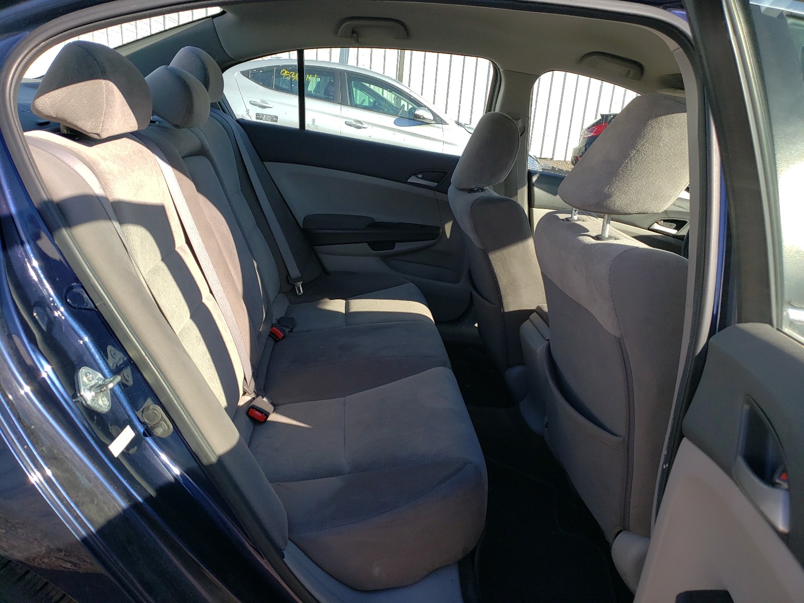 Photo 6 from auction – 2010 HONDA ACCORD LXP with VIN 1HGCP2F49AA066963