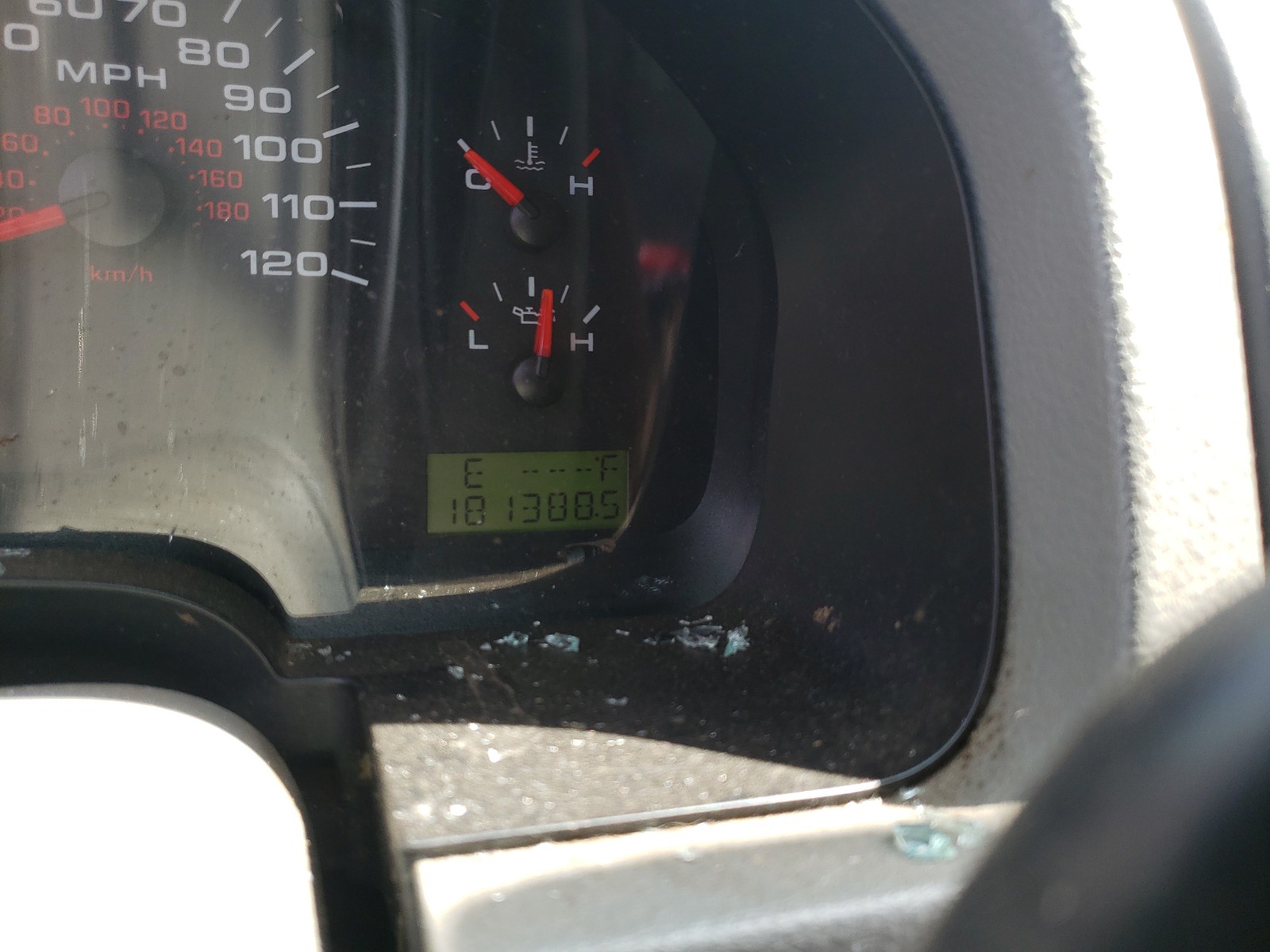 Photo 8 from auction – 2005 FORD F150 SUPER with VIN 1FTRW12WX5KF05195