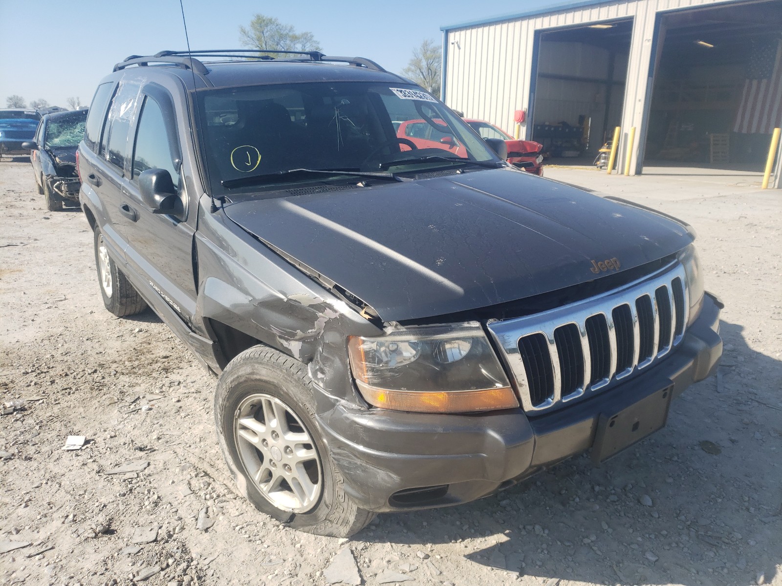 JEEP GRAND CHER 2004 with VIN 1J4GW48S04C189256 - Photo from auction
