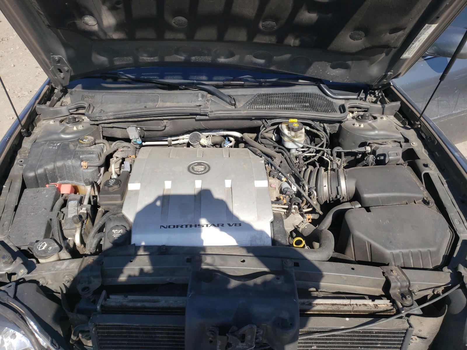 Photo 7 from auction – 2004 CADILLAC DEVILLE with VIN 1G6KD54Y14U263898