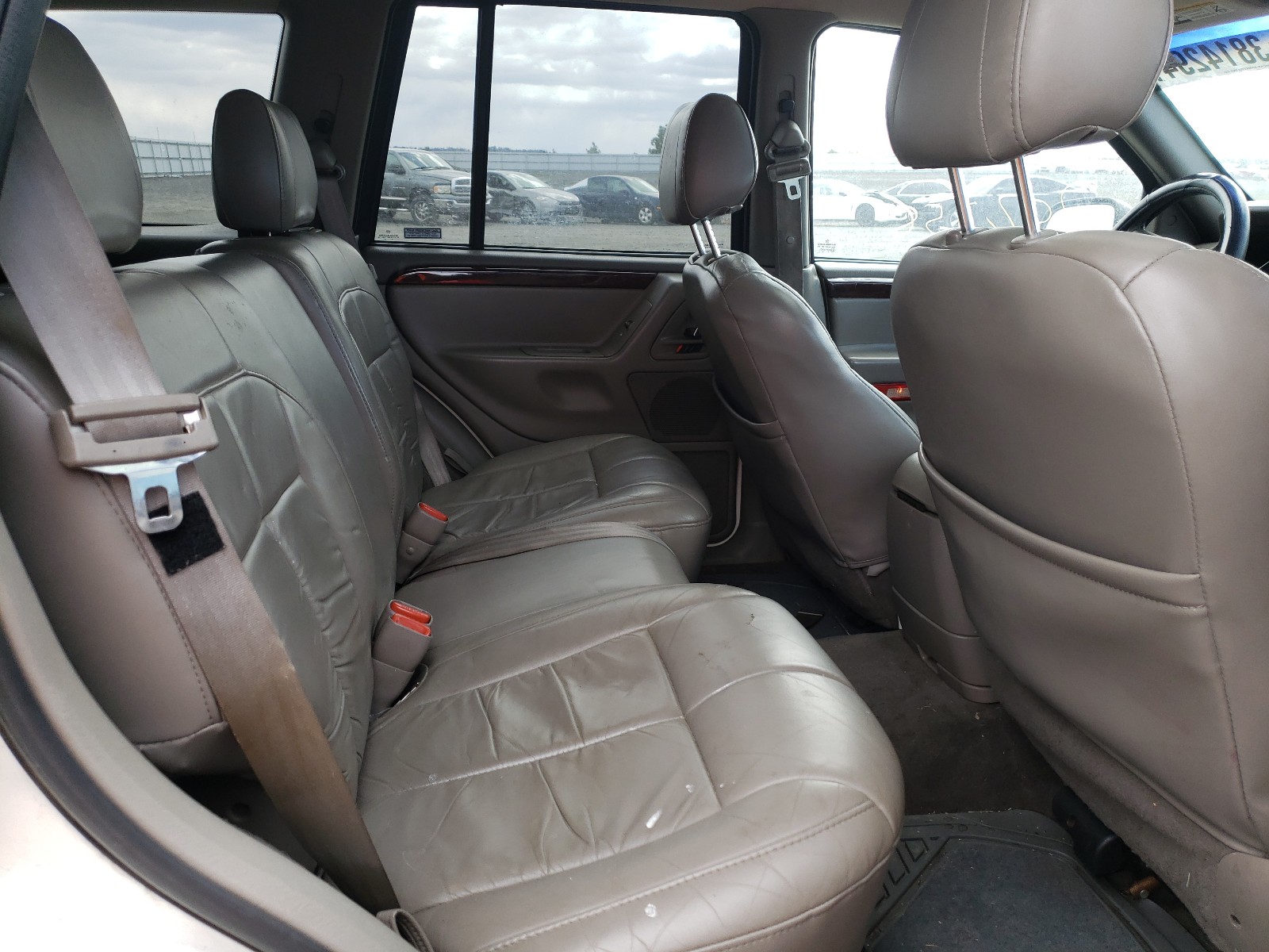 Photo 6 from auction – 2001 JEEP GRAND CHER with VIN 1J4GW58S41C564311