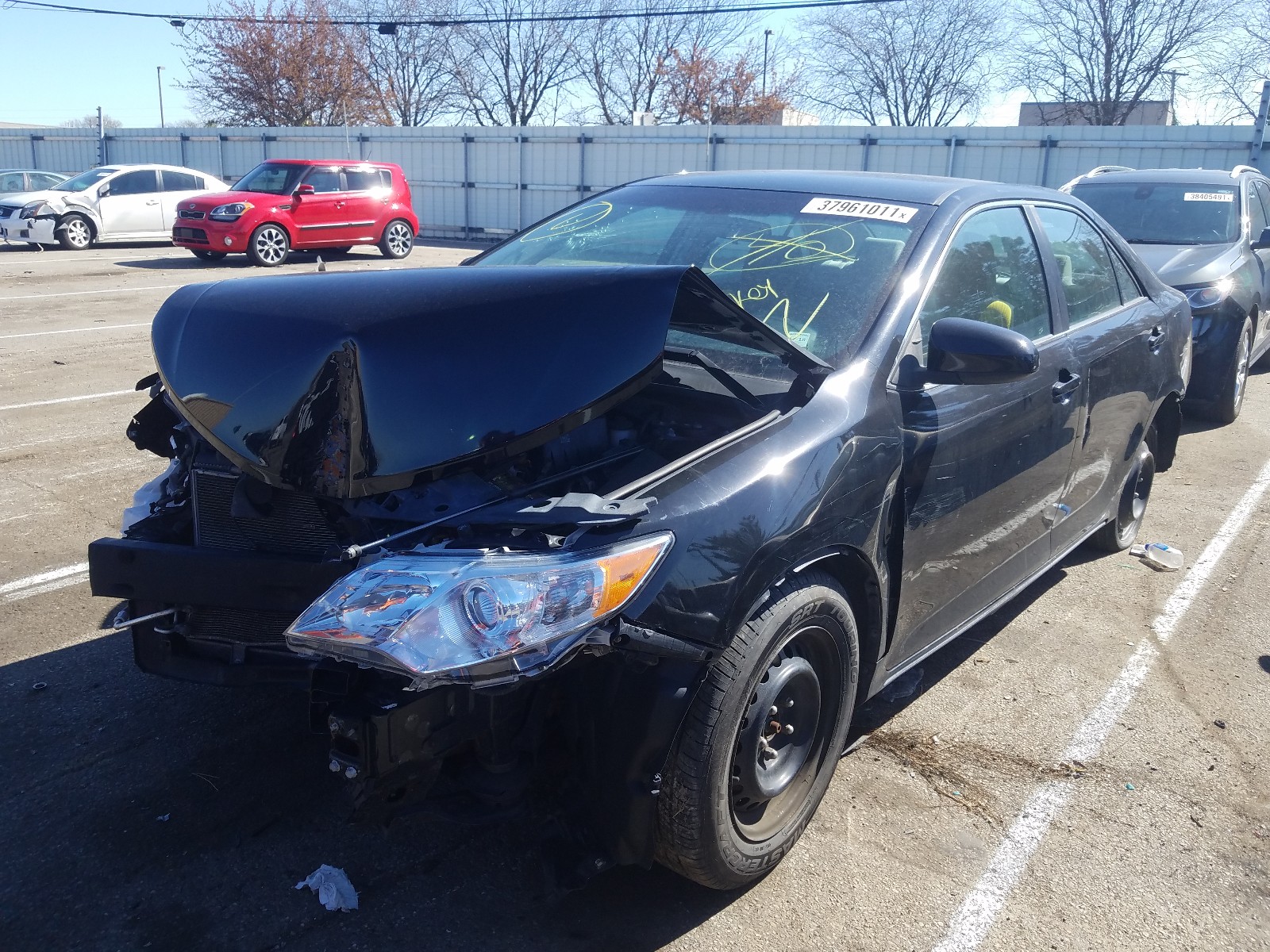 Photo 2 from auction – 2014 TOYOTA CAMRY L with VIN 4T1BF1FK5EU328709