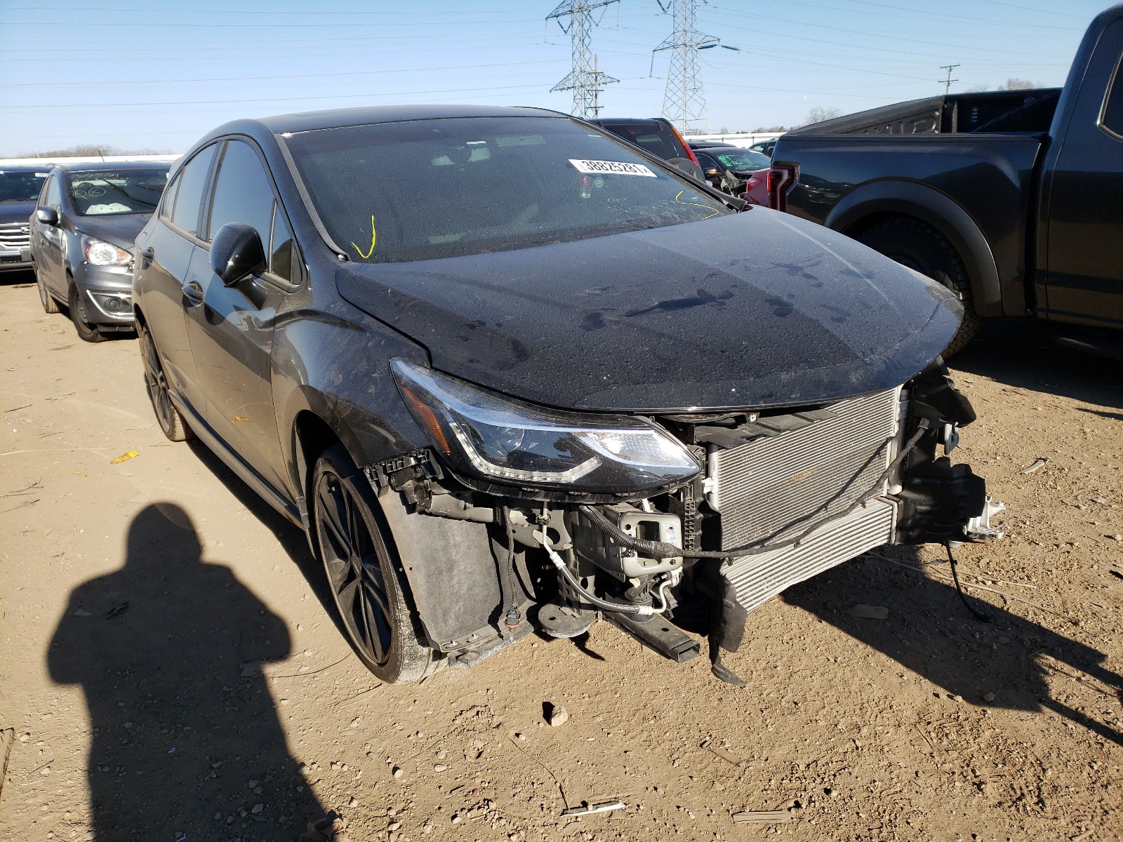 Photo 1 from auction – 2018 CHEVROLET CRUZE LT with VIN 3G1BE6SM6JS646403