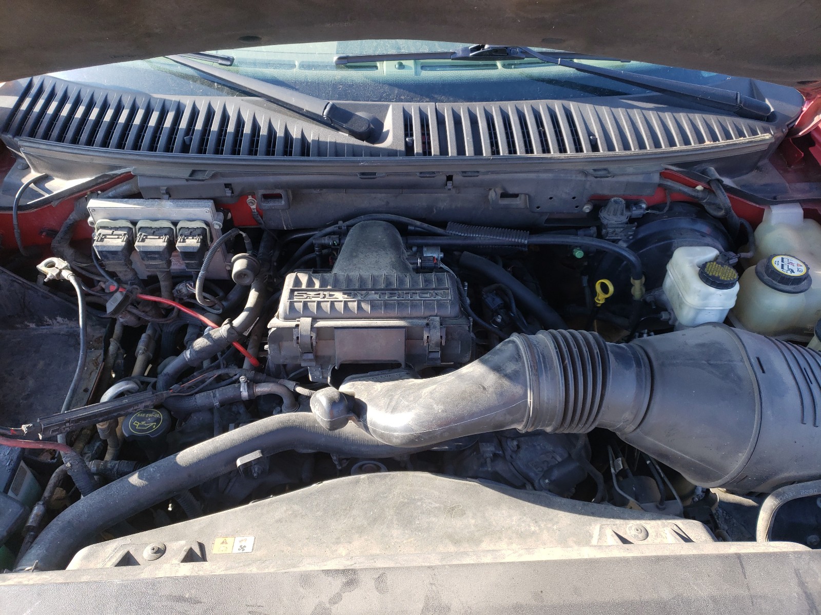Photo 7 from auction – 2006 FORD EXPEDITION with VIN 1FMFU175X6LA02878