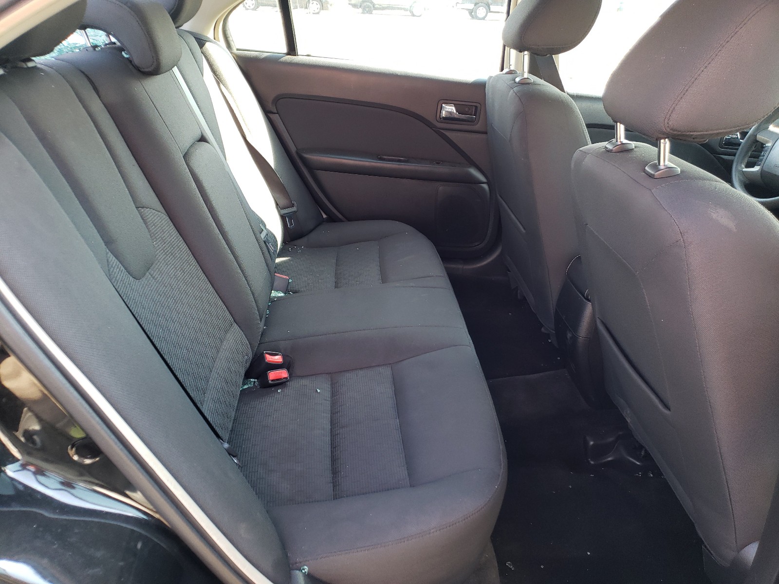 Photo 6 from auction – 2011 FORD FUSION SE with VIN 3FAHP0HA7BR177620