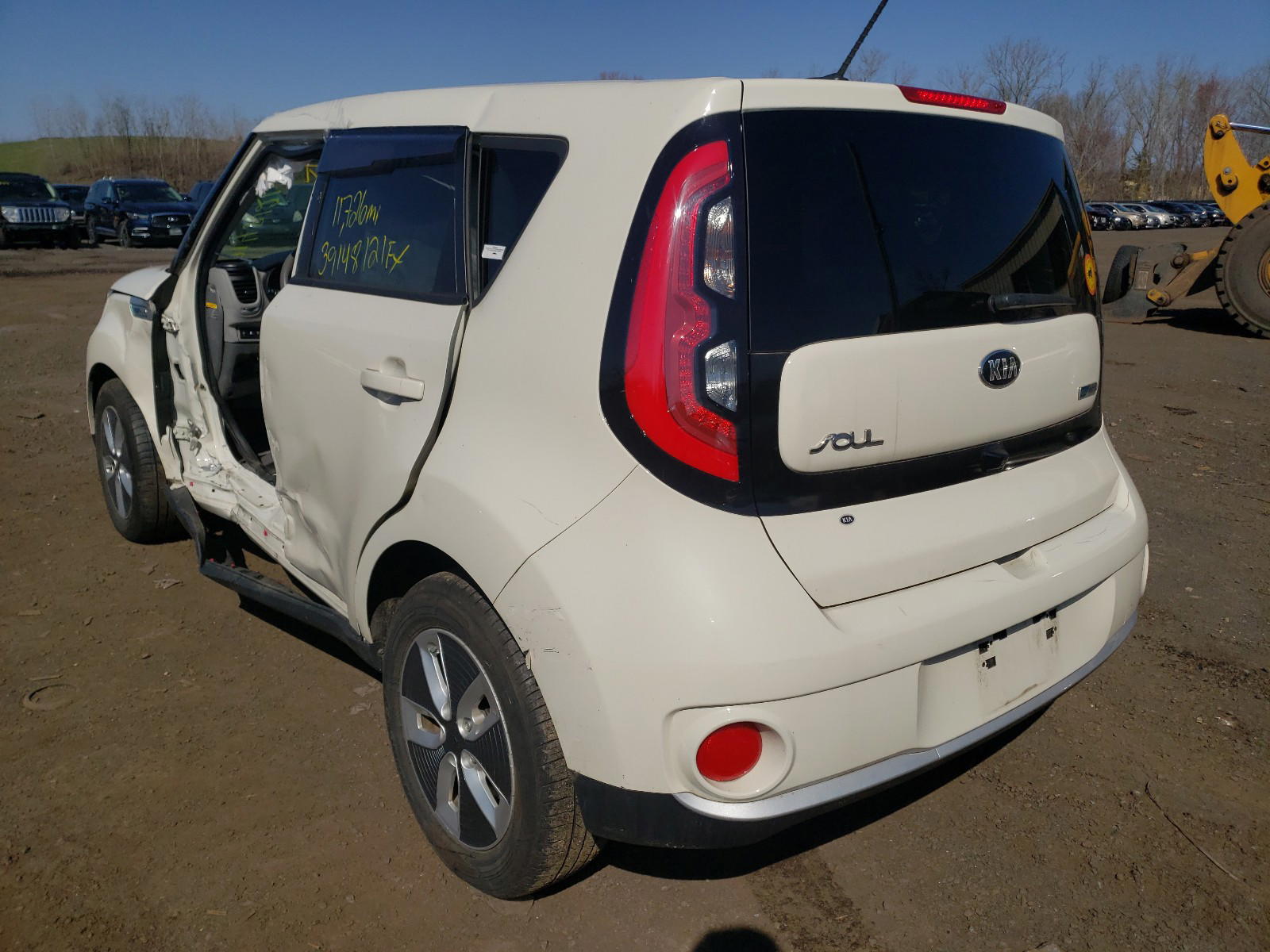 Photo 3 from auction – 2018 KIA SOUL EV with VIN KNDJP3AEXJ7028439