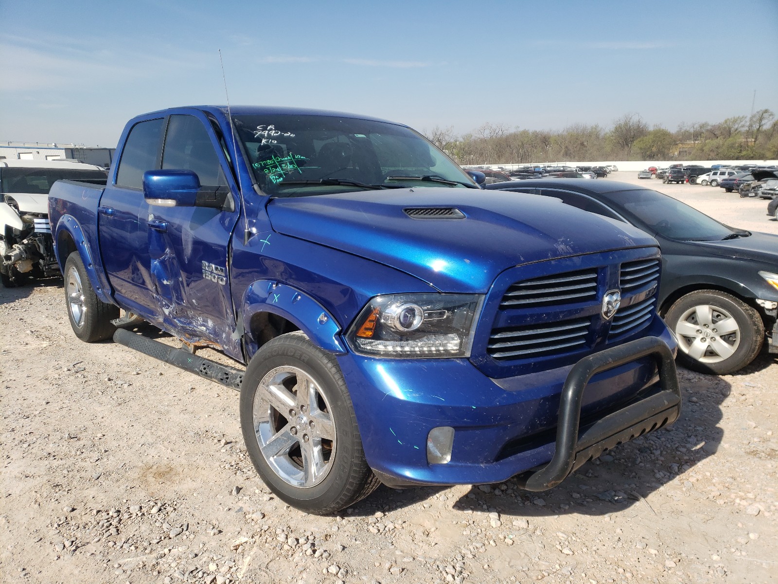 RAM 1500 SPORT 2017 z numerem VIN 1C6RR7MTXHS855306 - Zdjęcie z aukcji