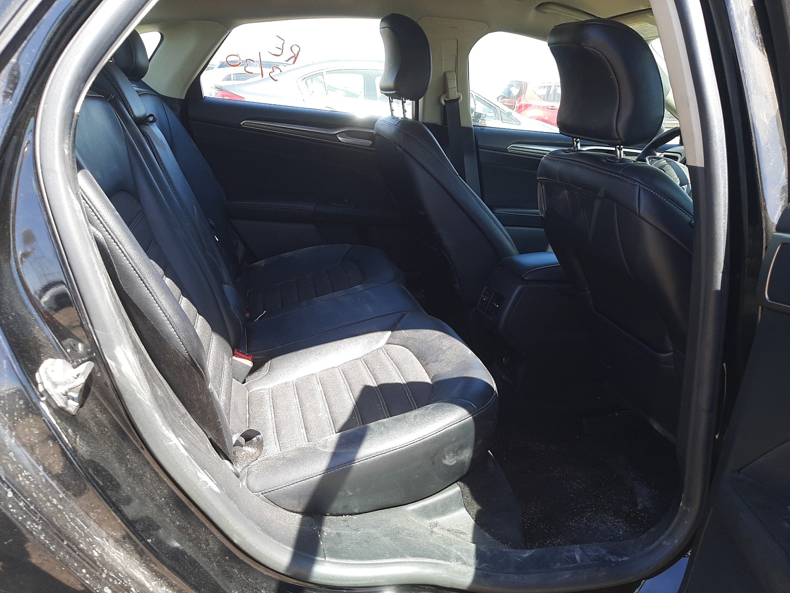 Photo 6 from auction – 2017 FORD FUSION SE with VIN 3FA6P0LU4HR316443