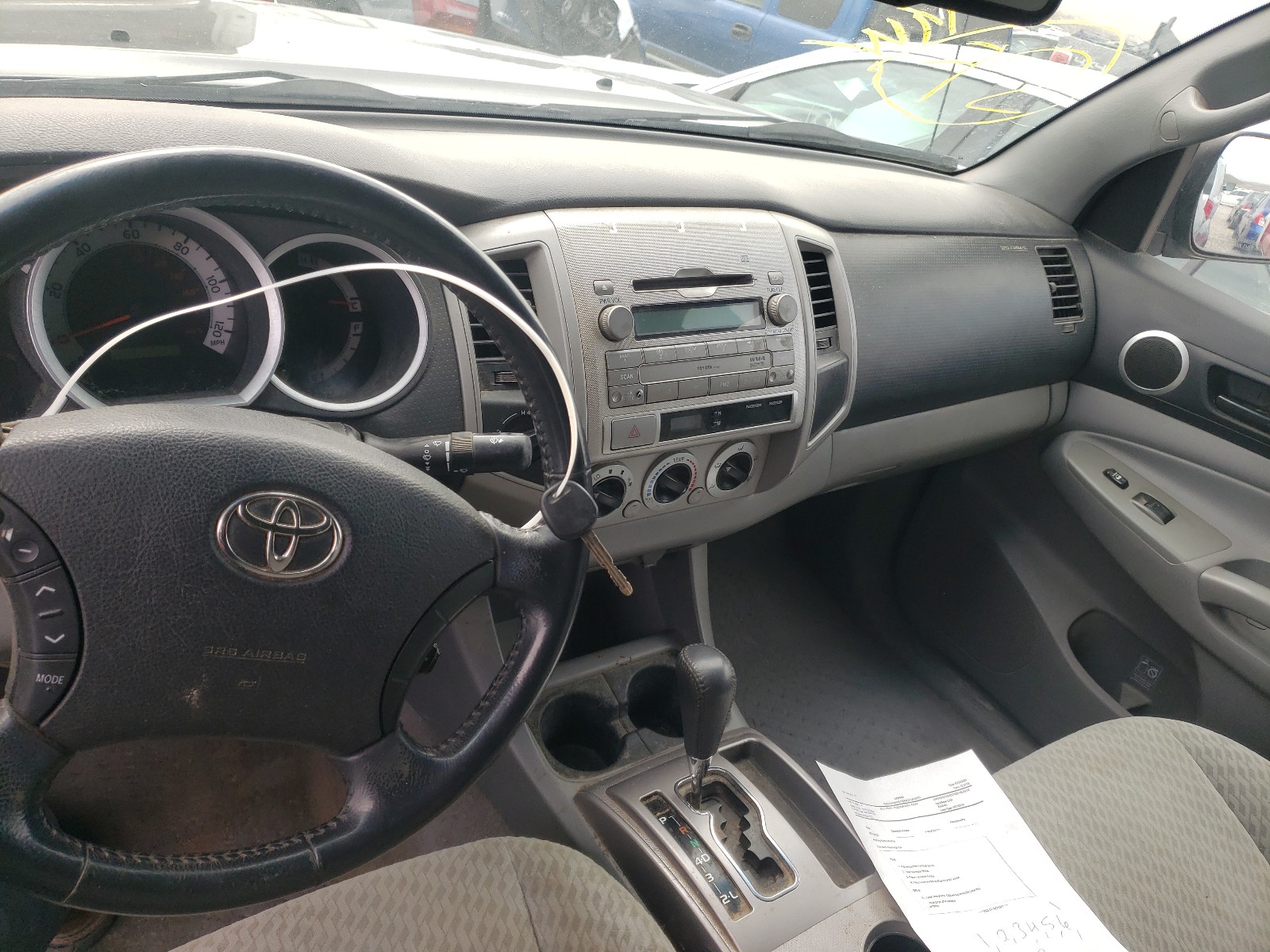 Photo 9 from auction – 2011 TOYOTA TACOMA DOU with VIN 3TMLU4EN1BM078221
