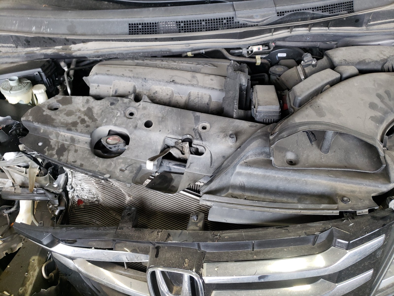 Photo 7 from auction – 2015 HONDA ODYSSEY EX with VIN 5FNRL5H61FB063882