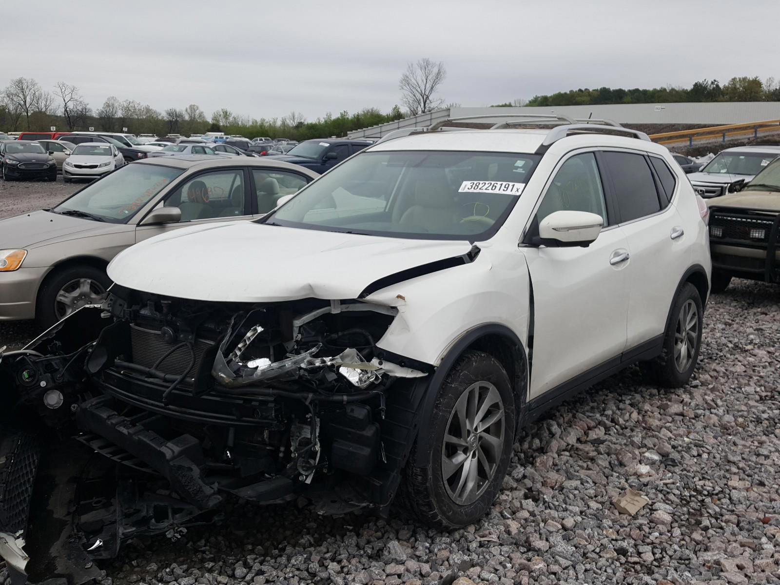 Photo 2 from auction – 2014 NISSAN ROGUE S with VIN 5N1AT2MT1EC793502