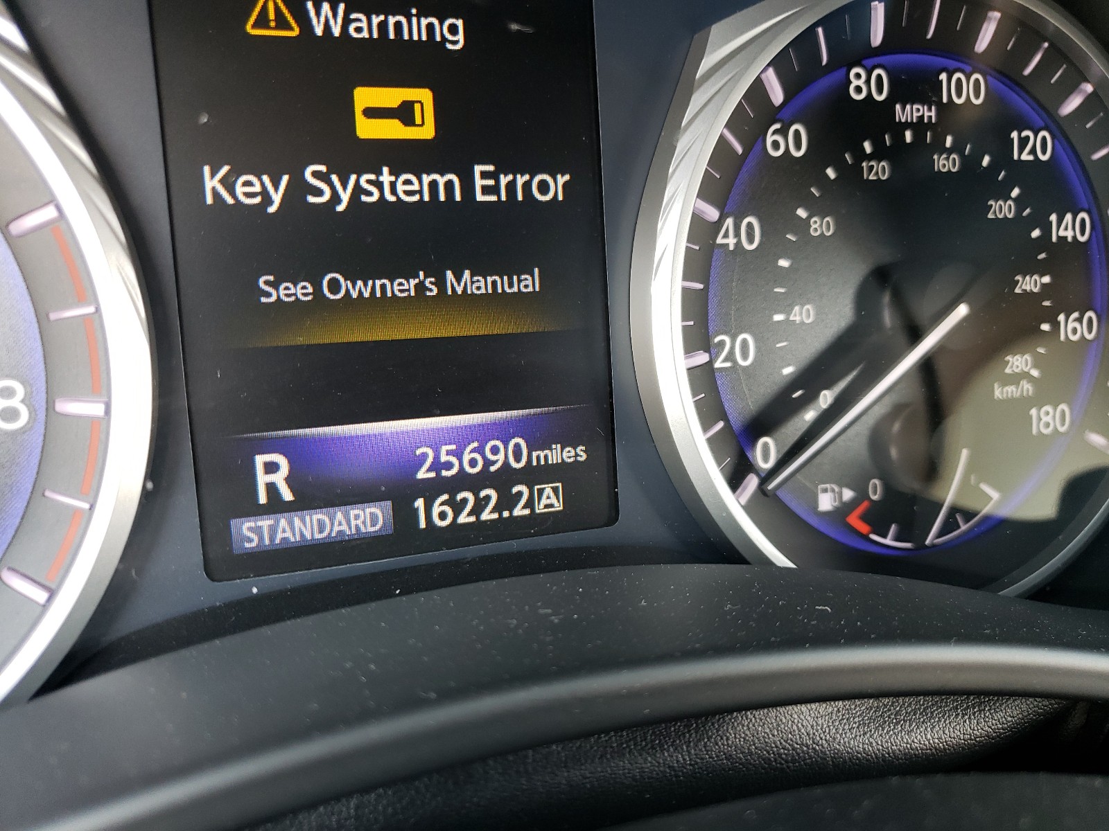 Photo 8 from auction – 2017 INFINITI Q60 PREMIU with VIN JN1EV7EL7HM550340