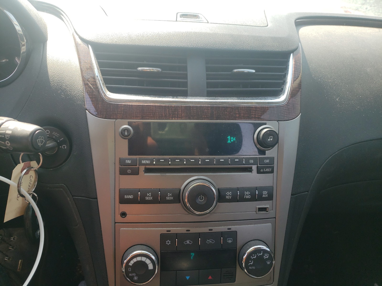 Photo 9 from auction – 2011 CHEVROLET MALIBU LTZ with VIN 1G1ZE5E18BF296496