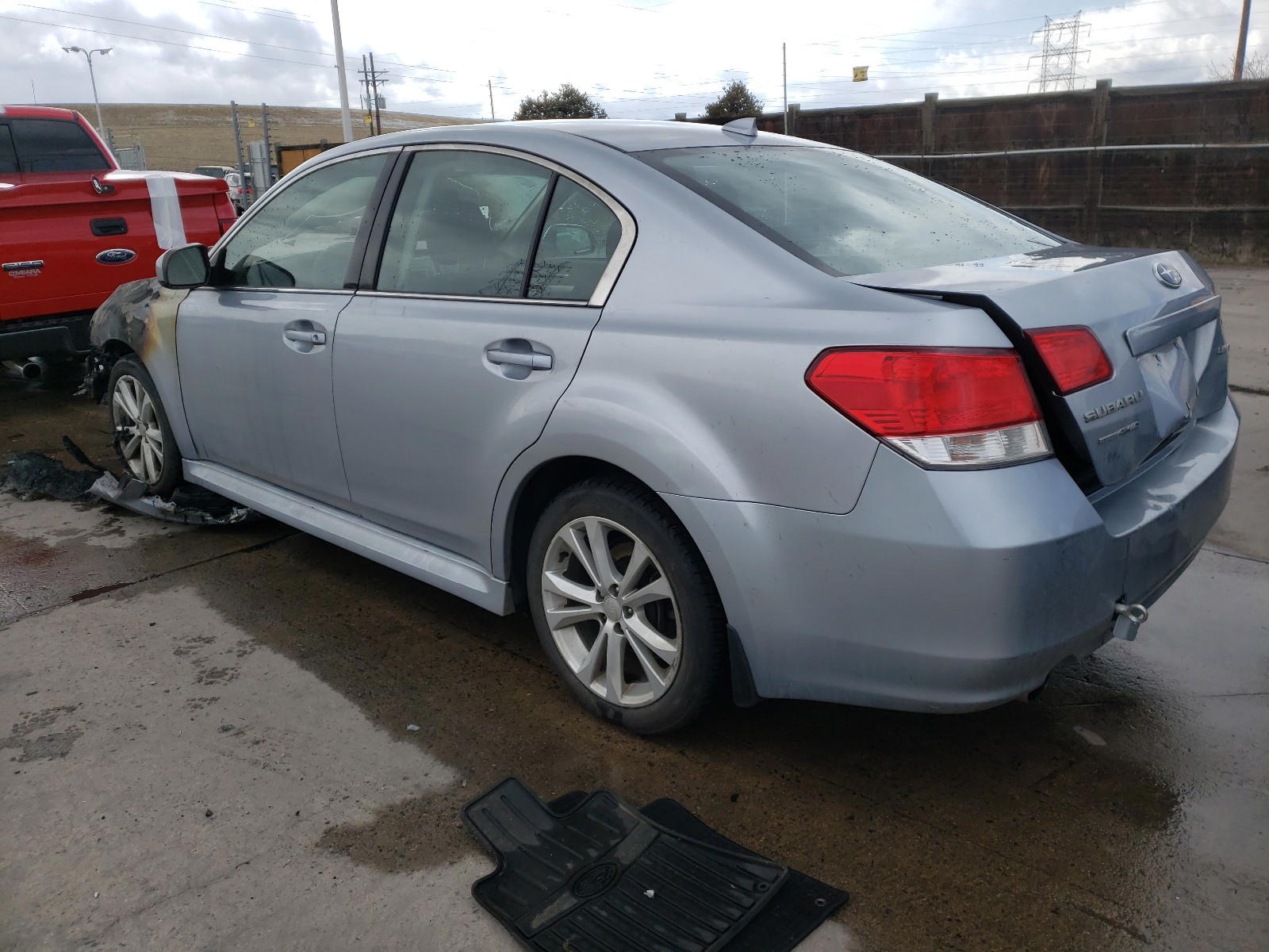 Photo 3 from auction – 2014 SUBARU LEGACY 2.5 with VIN 4S3BMCC66E3014960