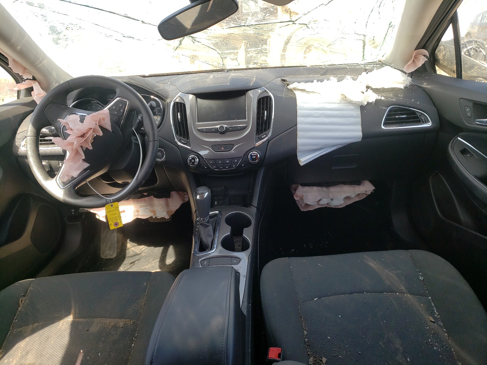 Photo 9 from auction – 2018 CHEVROLET CRUZE LT with VIN 3G1BE6SM8JS579710