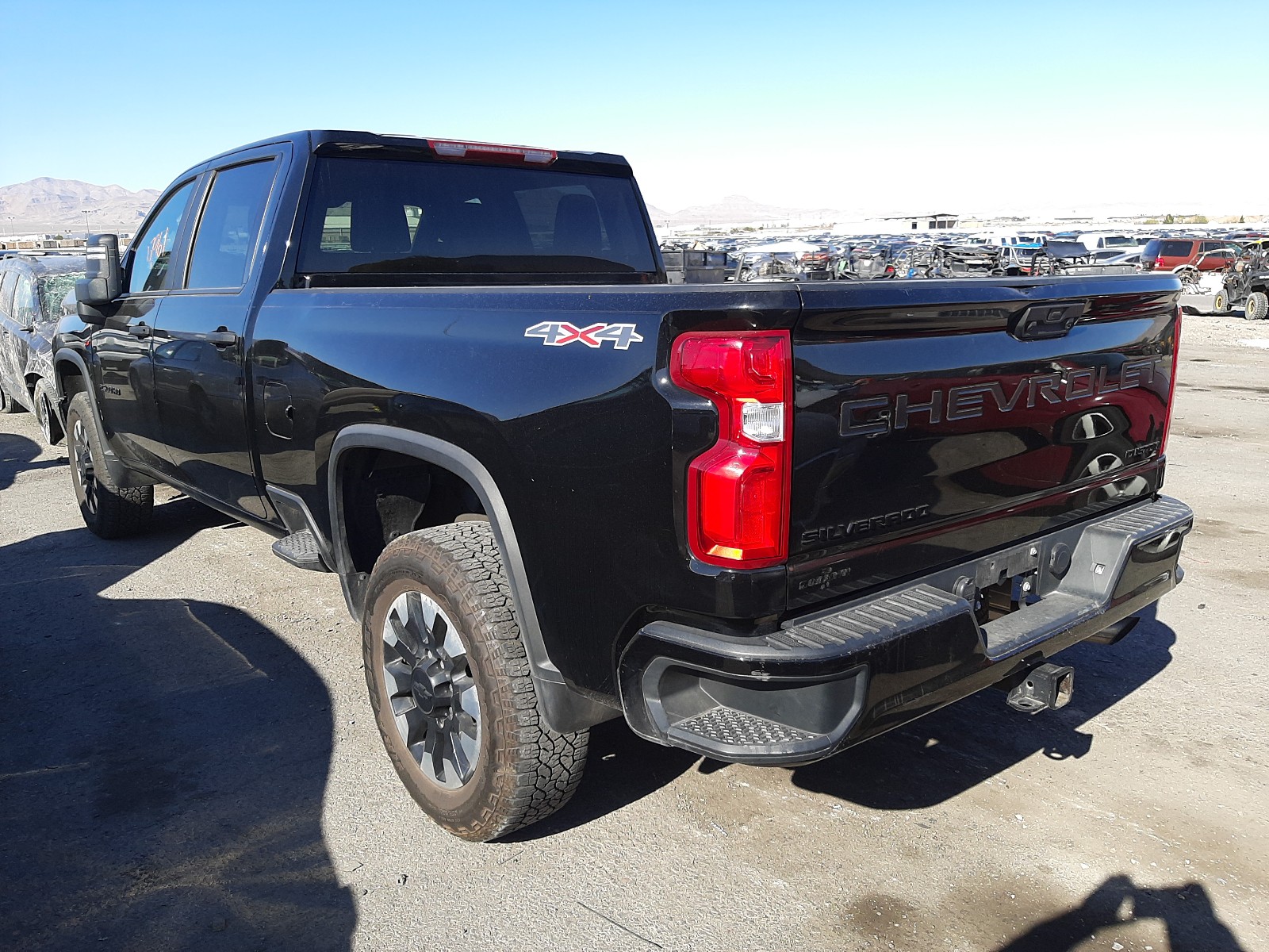 Photo 3 from auction – 2020 CHEVROLET SILVERADO with VIN 1GC4YME70LF187782