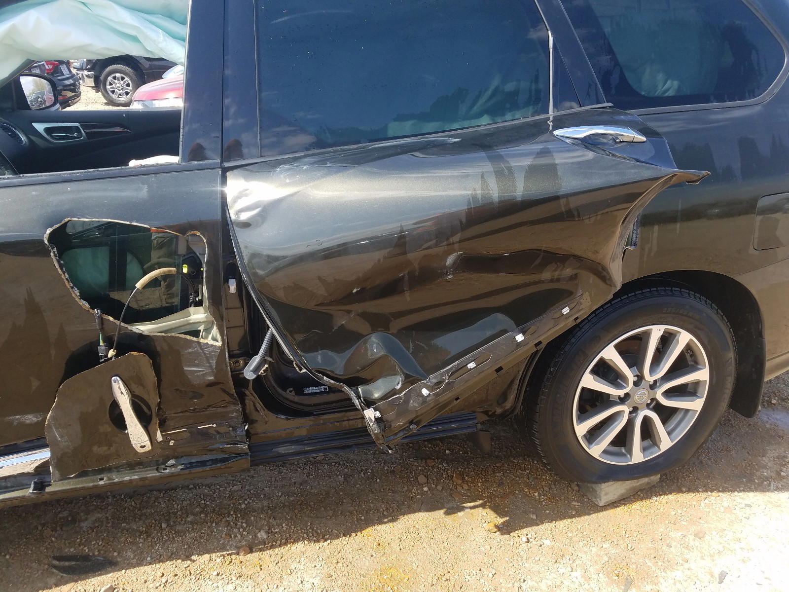 Photo 9 from auction – 2016 NISSAN PATHFINDER with VIN 5N1AR2MN0GC628219