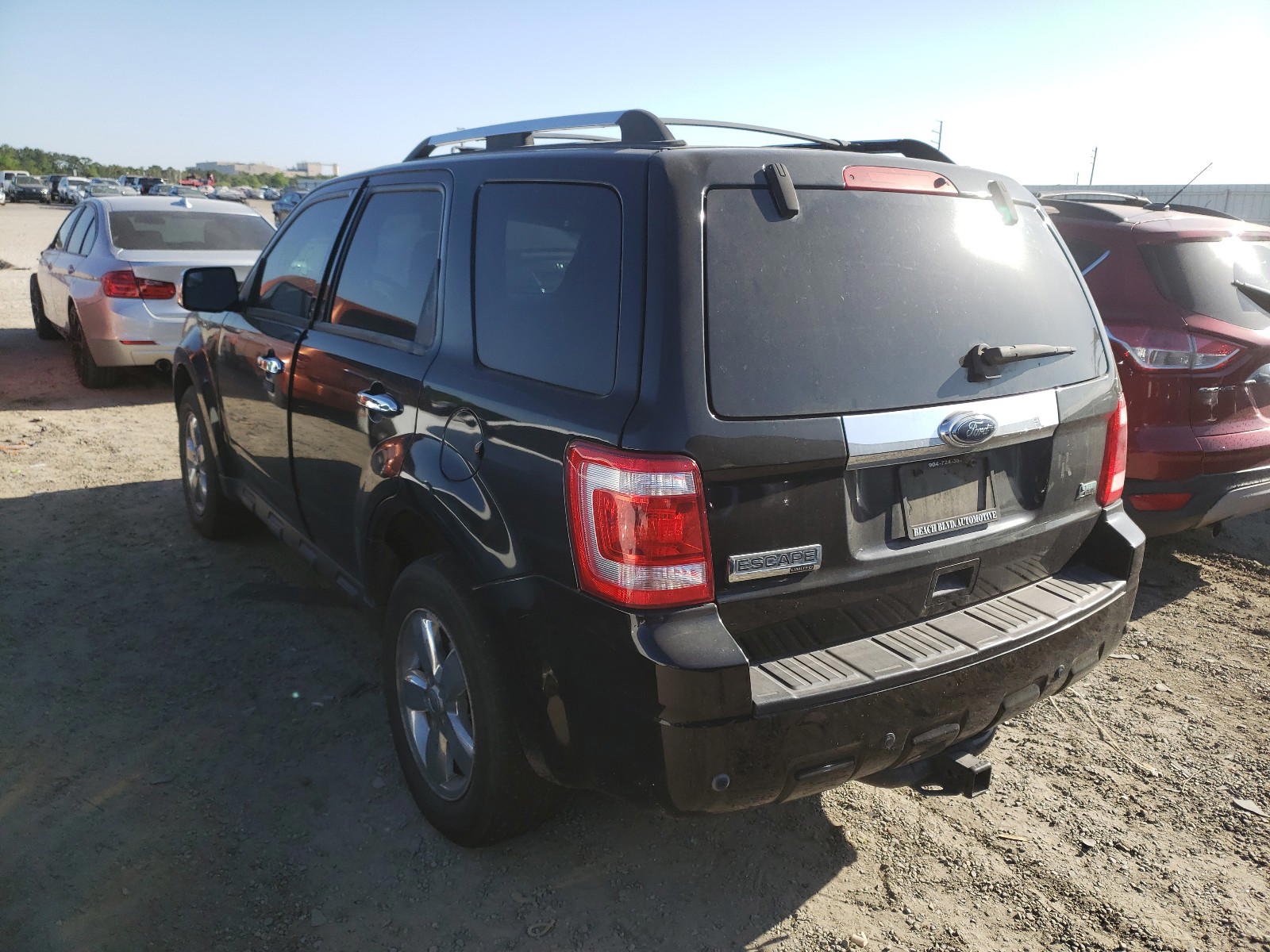 Photo 3 from auction – 2010 FORD ESCAPE LIM with VIN 1FMCU0EGXAKB63408