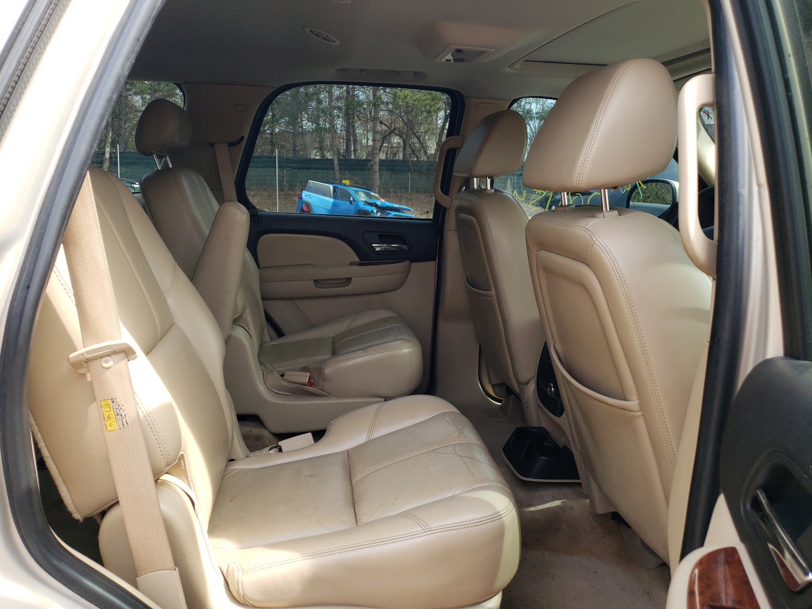 Photo 6 from auction – 2007 CHEVROLET TAHOE with VIN 1GNFK13057R100128