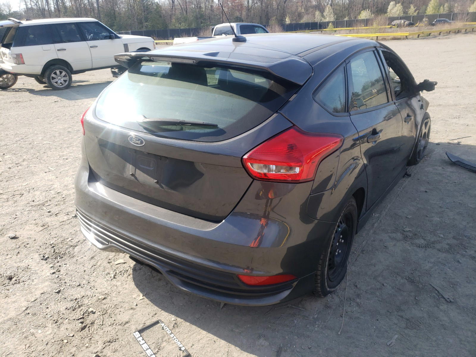 Photo 4 from auction – 2018 FORD FOCUS ST with VIN 1FADP3L90JL331790