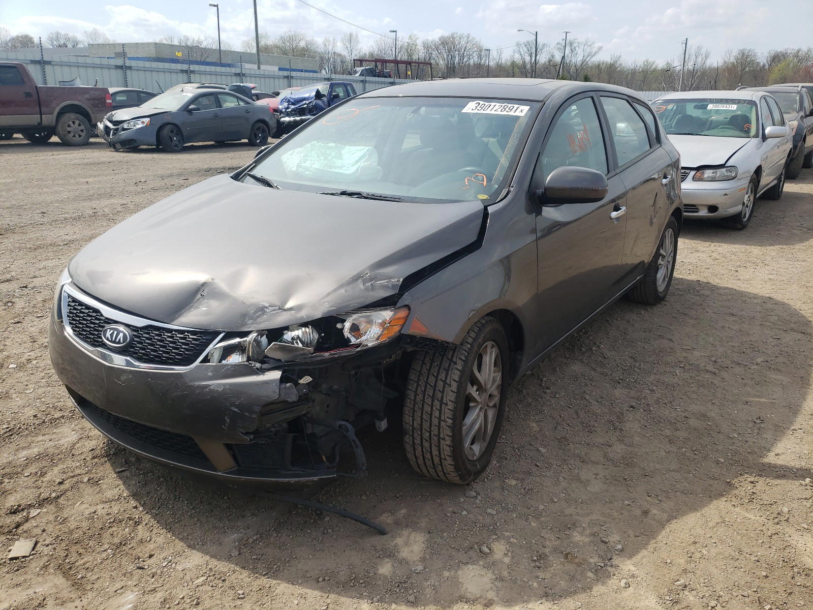 Photo 2 from auction – 2012 KIA FORTE EX with VIN KNAFU5A28C5505073