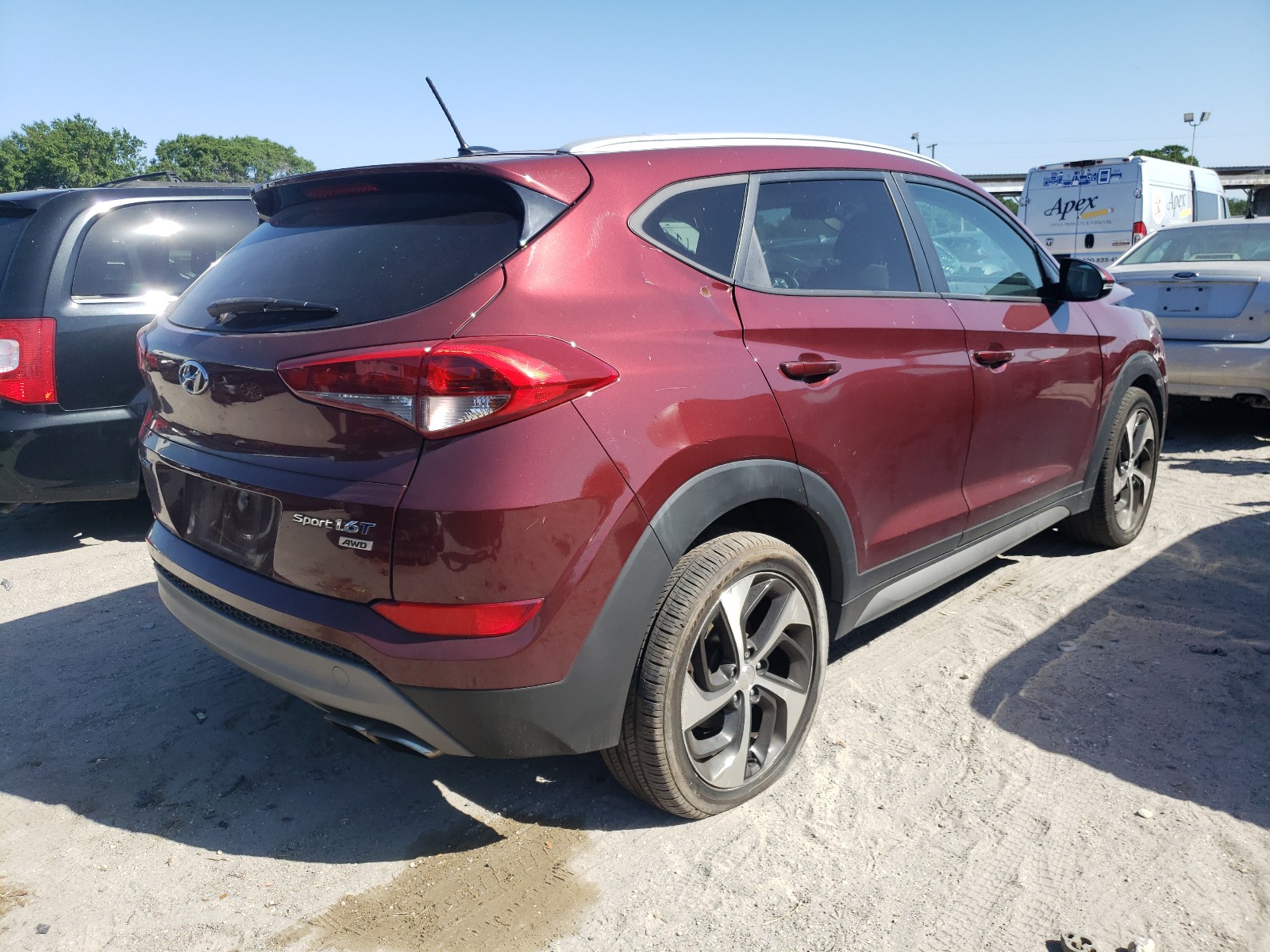Photo 4 from auction – 2017 HYUNDAI TUCSON LIM with VIN KM8J3CA20HU315975