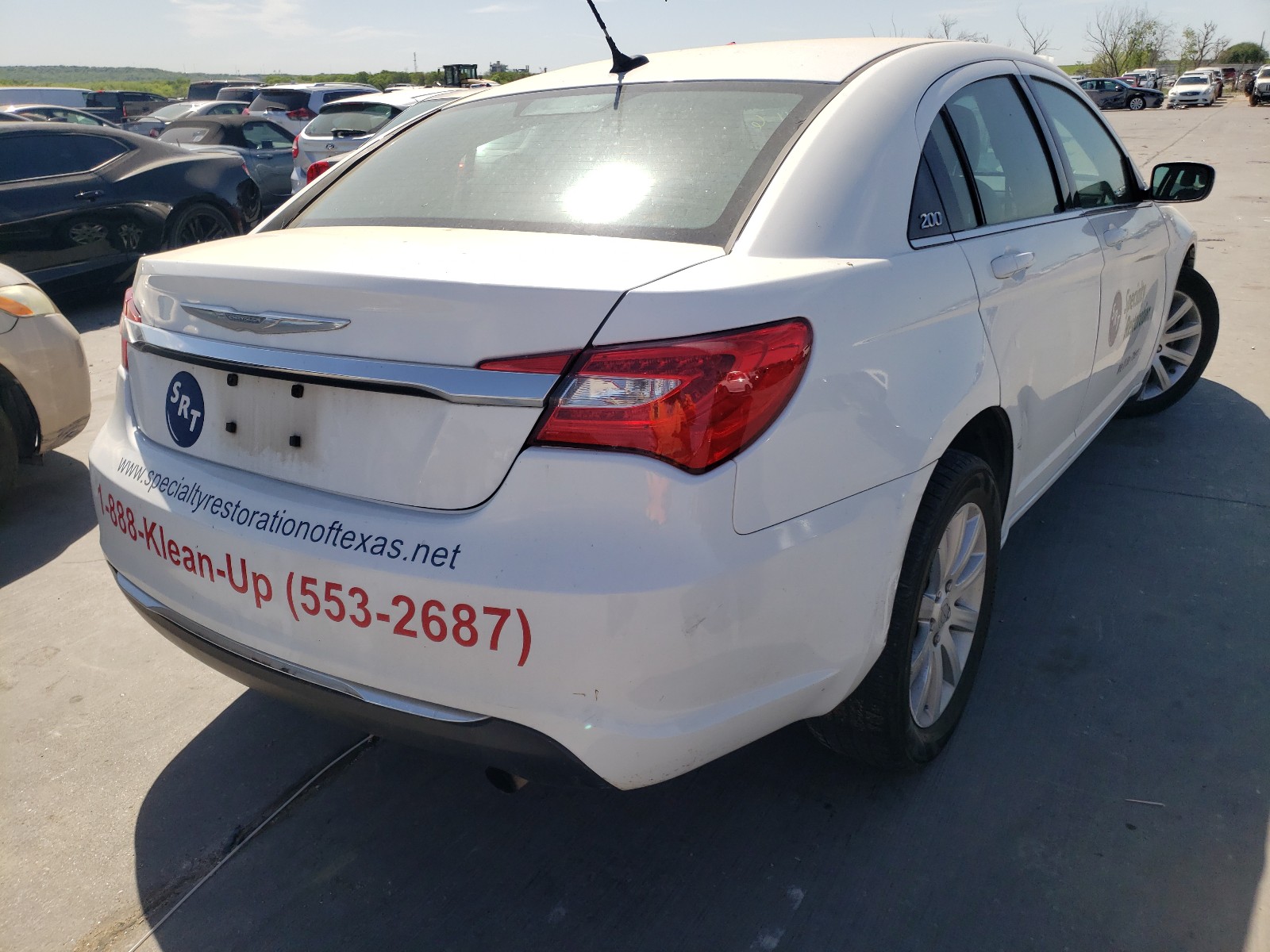 Photo 4 from auction – 2014 CHRYSLER 200 TOURIN with VIN 1C3CCBBB8EN107875