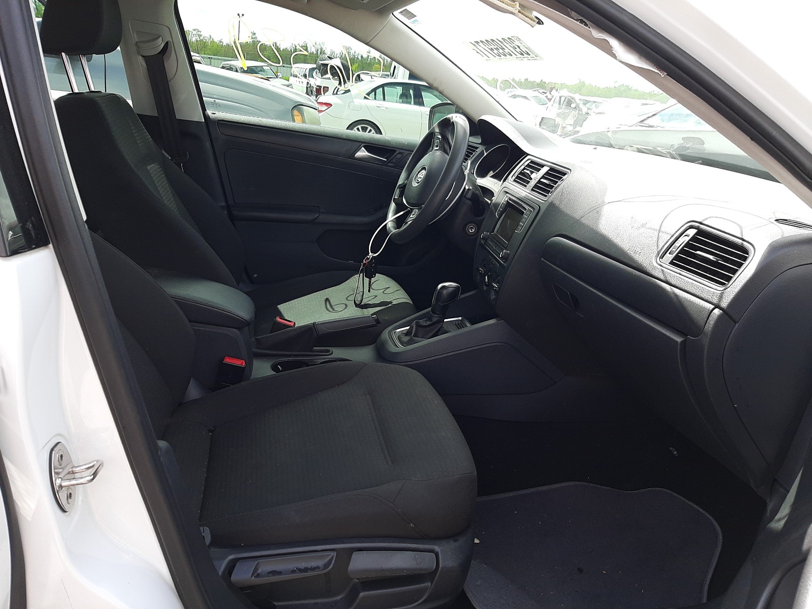 Photo 5 from auction – 2016 VOLKSWAGEN JETTA S with VIN 3VW267AJ0GM289358