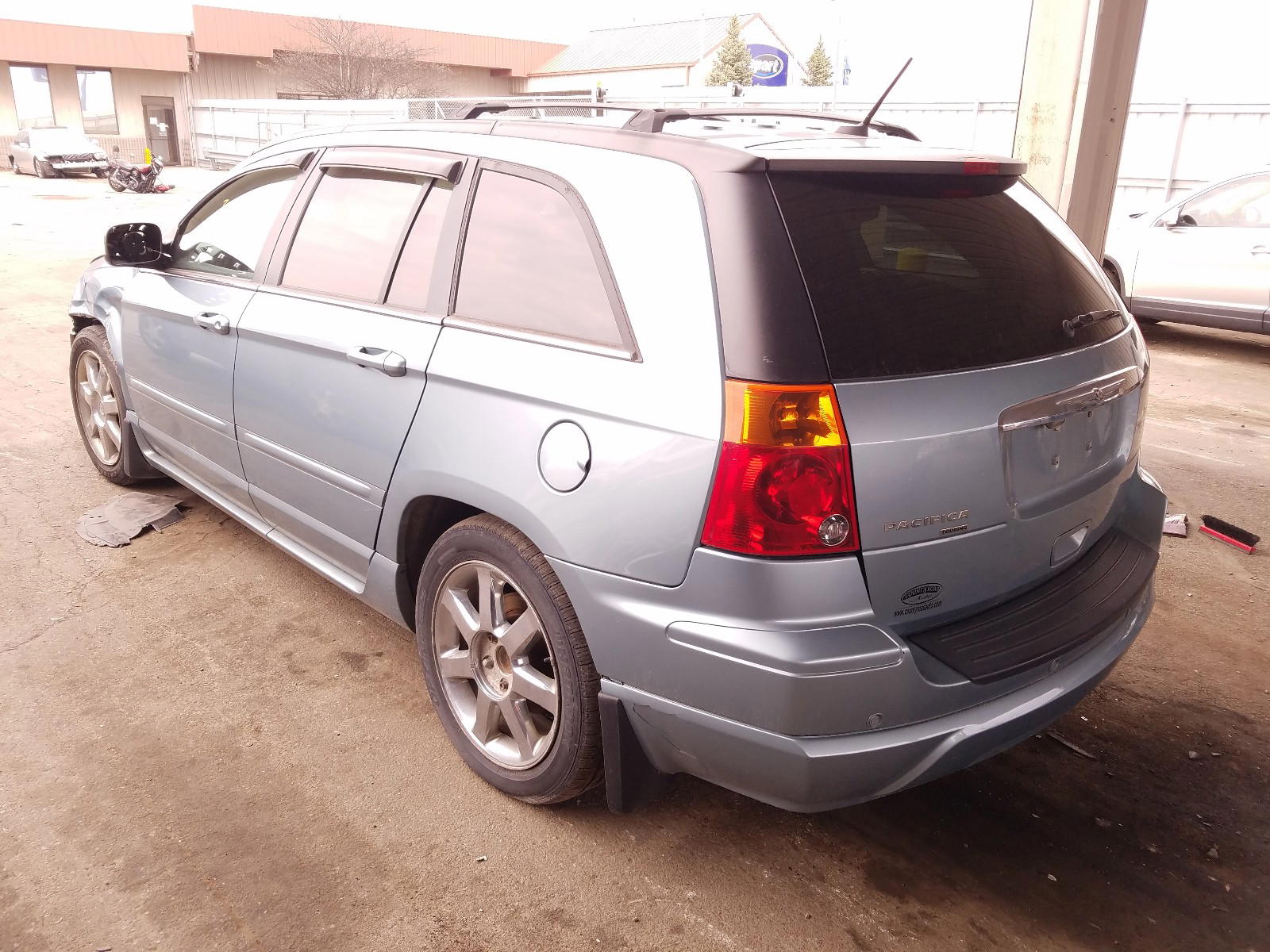 Photo 3 from auction – 2008 CHRYSLER PACIFICA T with VIN 2A8GM68X28R615246