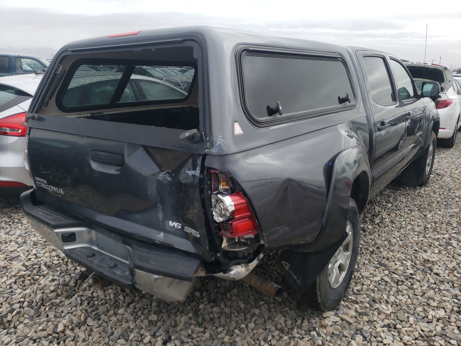 Photo 4 from auction – 2011 TOYOTA TACOMA DOU with VIN 3TMLU4EN1BM078221