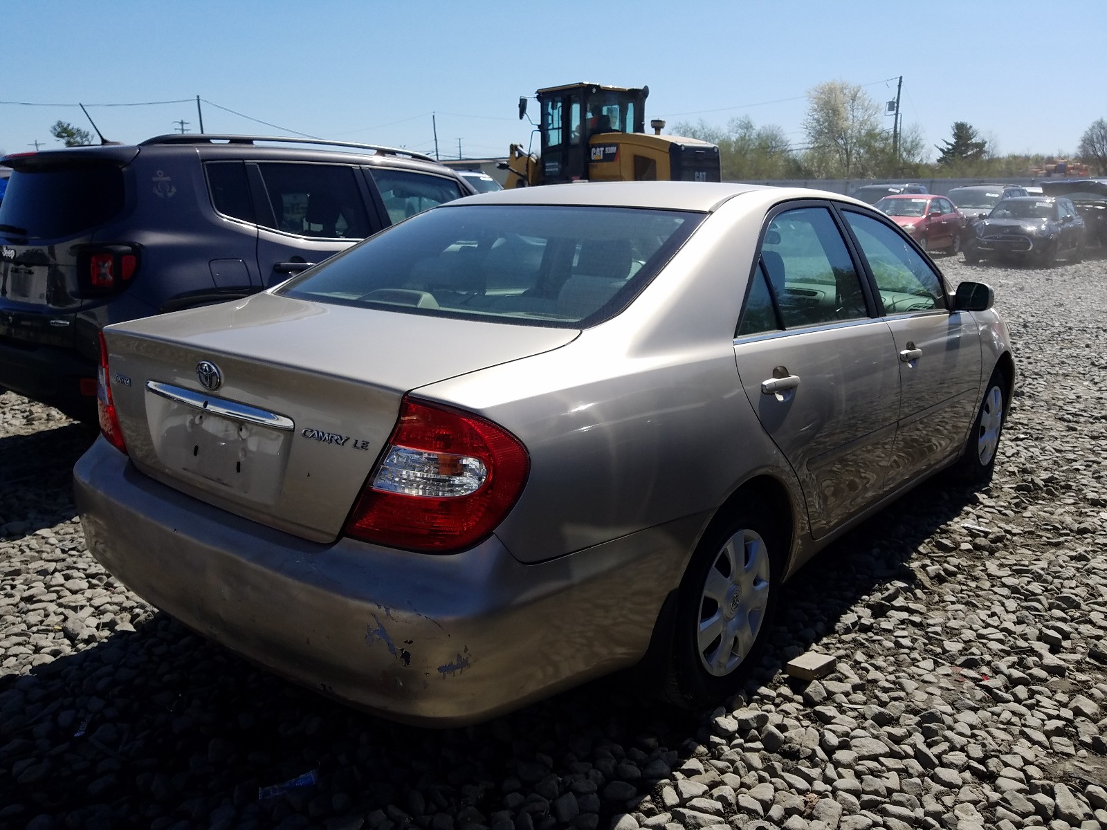 Photo 4 from auction – 2003 TOYOTA CAMRY with VIN 4T1BE32K23U216130