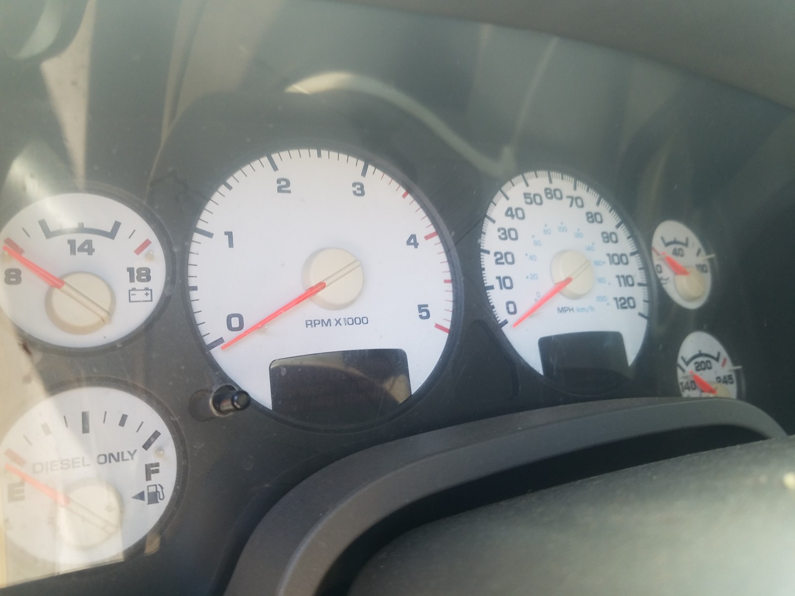 Zdjęcie 8 z aukcji – 2004 DODGE RAM 3500 S z VIN 3D7LU38CX4G216771