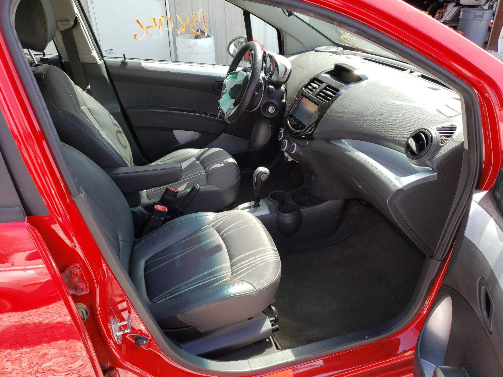 Photo 5 from auction – 2014 CHEVROLET SPARK 1LT with VIN KL8CD6S95EC556612