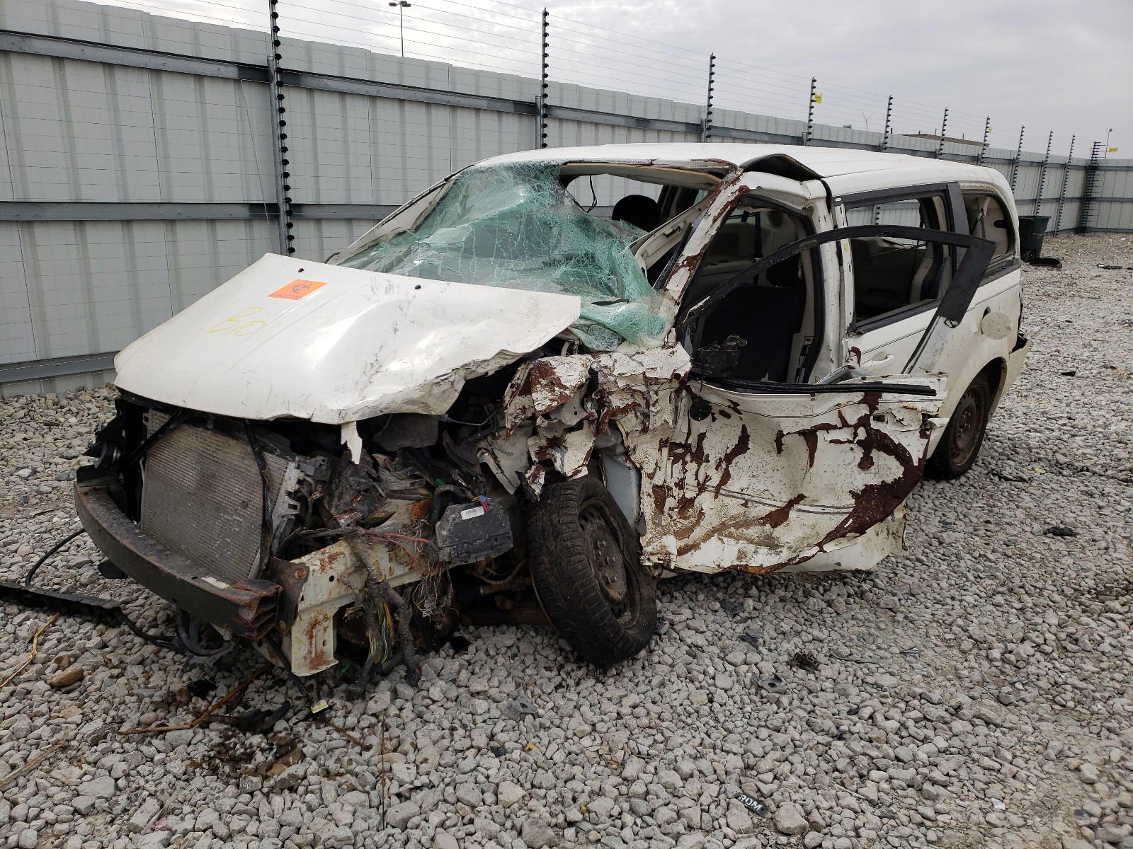 Photo 2 from auction – 2010 DODGE GRAND CARA with VIN 2D4RN4DE6AR396225