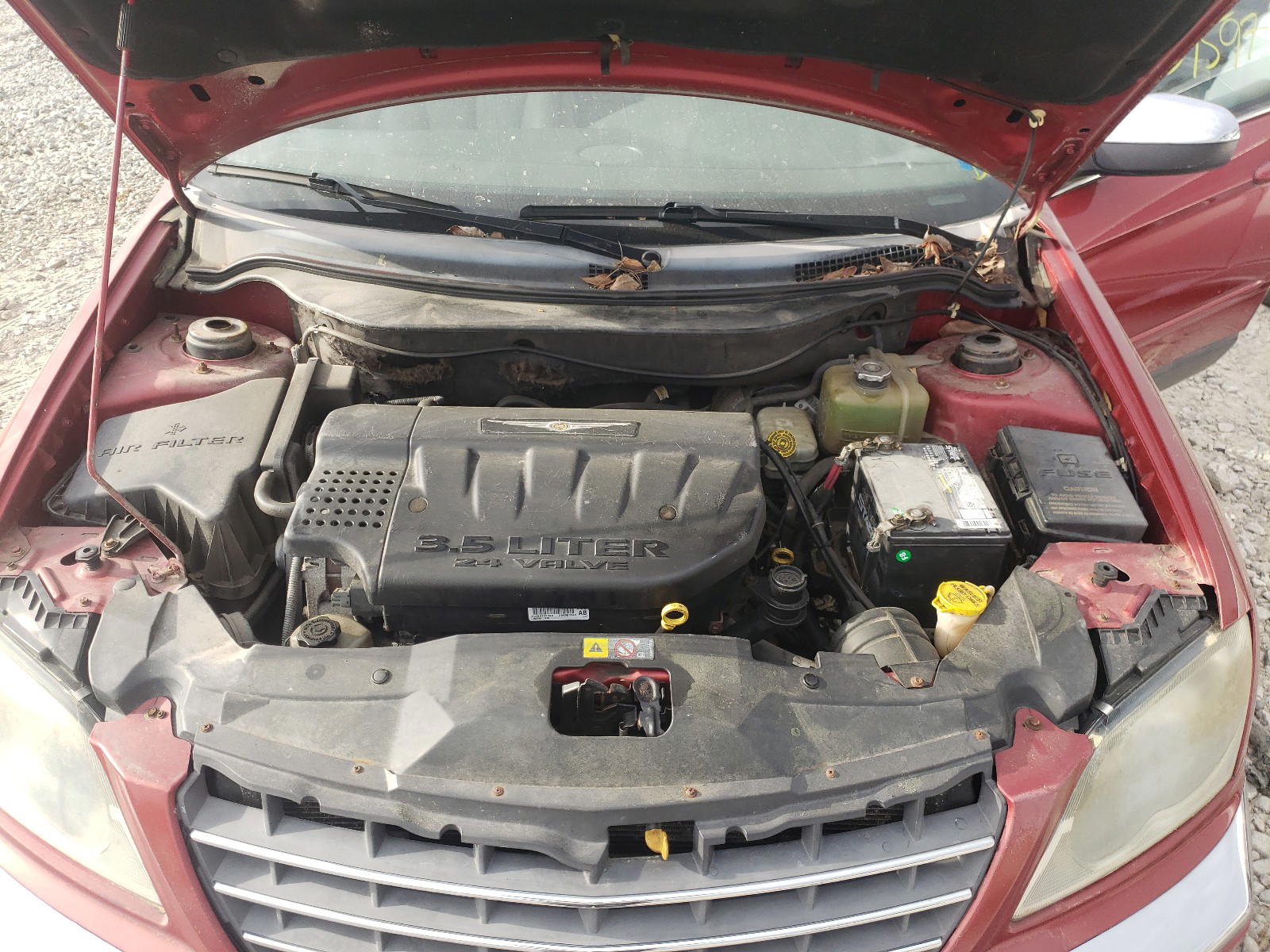 Photo 7 from auction – 2005 CHRYSLER PACIFICA T with VIN 2C8GF68415R576196