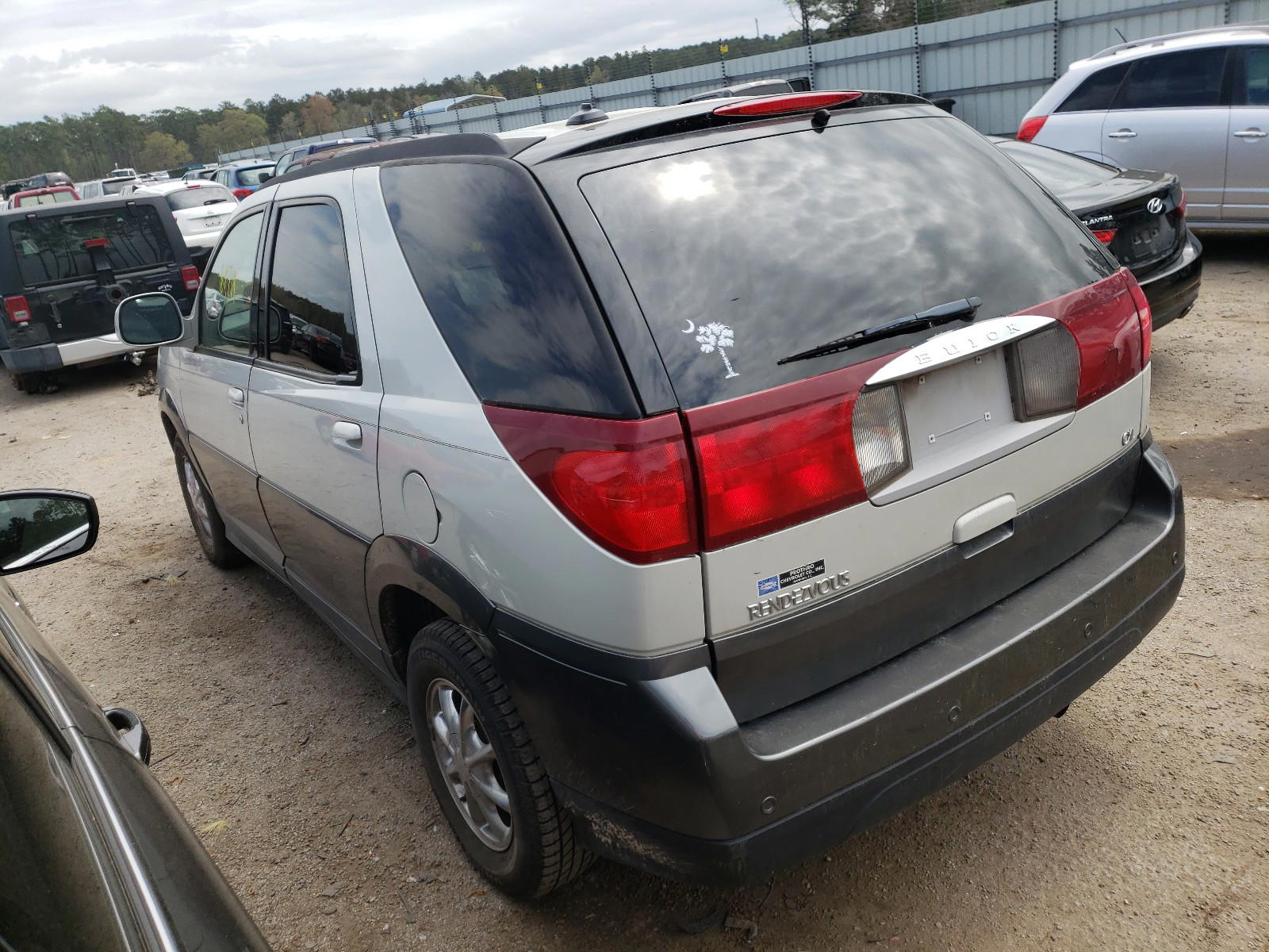 Photo 3 from auction – 2004 BUICK RENDEZVOUS with VIN 3G5DA03E84S570209
