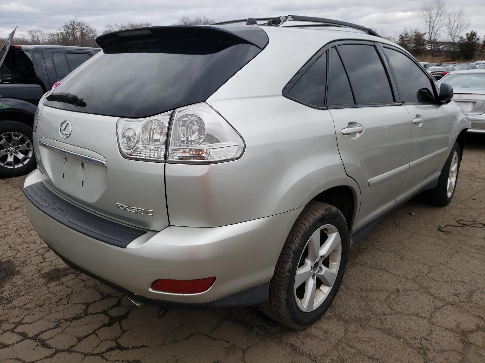 Photo 4 from auction – 2004 LEXUS RX 330 with VIN 2T2HA31U24C030921