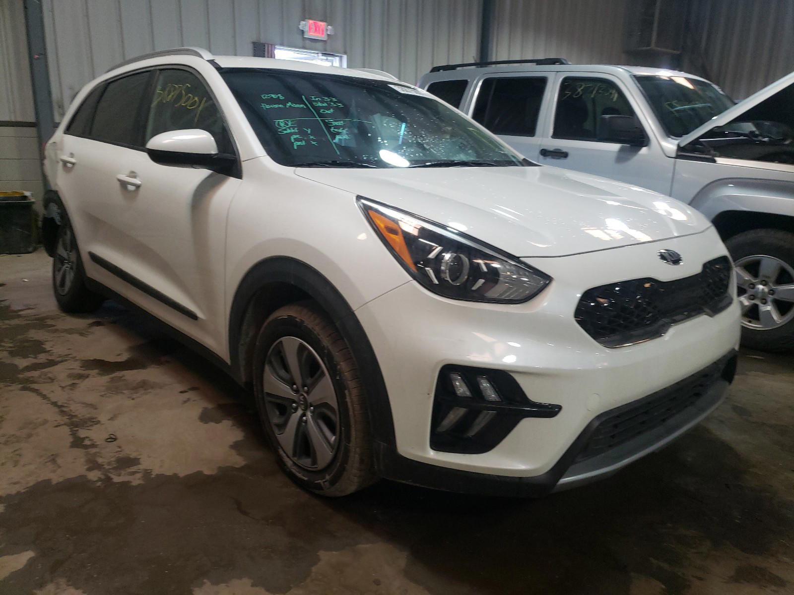 KIA NIRO LX 2020 with VIN KNDCB3LC2L5420719 - Photo from auction