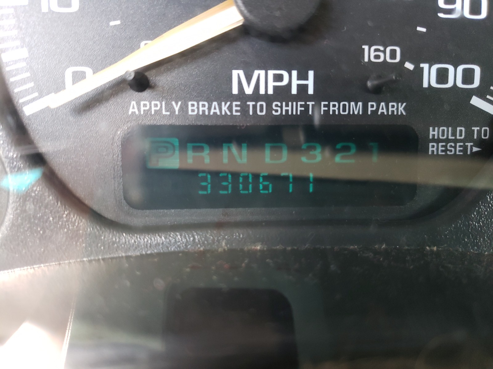 Zdjęcie 8 z aukcji – 2002 CHEVROLET SUBURBAN z VIN 1GNFK16Z22J100749